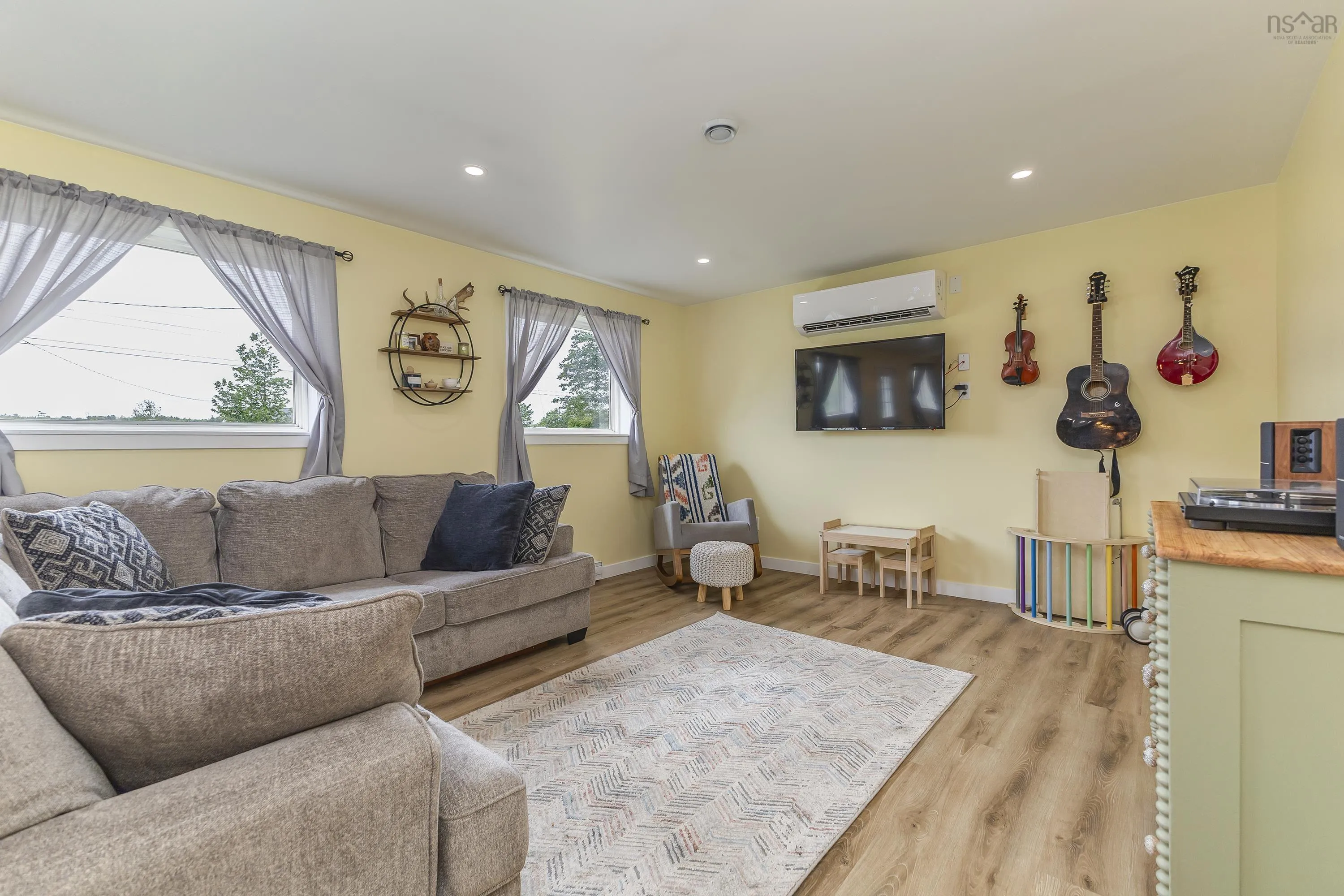 259 Old Loop Highway 4, Kemptown, NS B6L 2J5, 2 Bedrooms Bedrooms, ,1 BathroomBathrooms,Residential,For Sale,Old Loop Highway 4,202516354