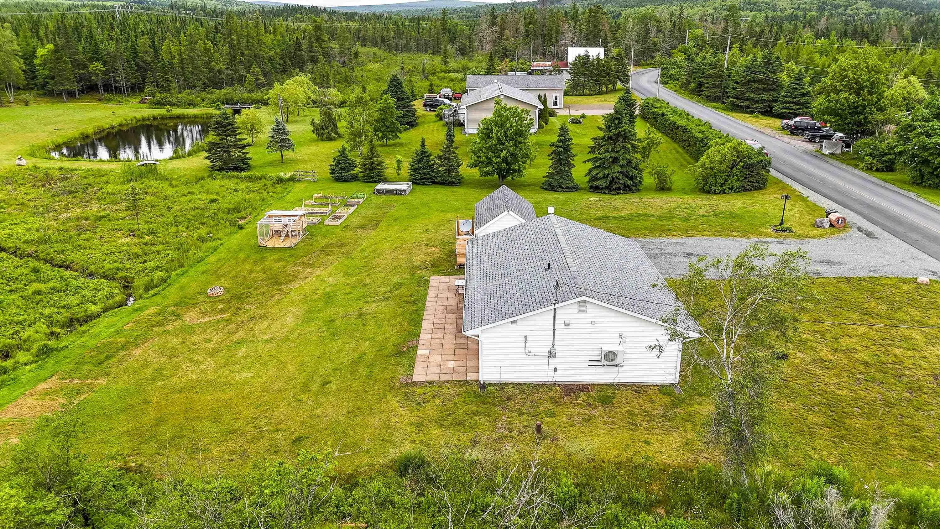 259 Old Loop Highway 4, Kemptown, NS B6L 2J5, 2 Bedrooms Bedrooms, ,1 BathroomBathrooms,Residential,For Sale,Old Loop Highway 4,202516354