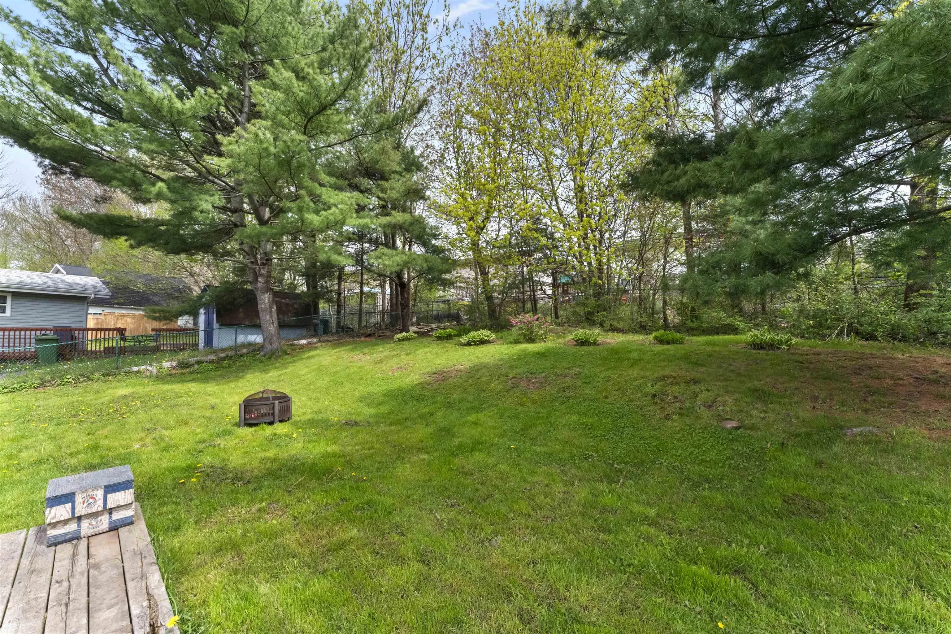 1558 Riverside Drive, Lower Sackville, NS B4C 2Y7, 4 Bedrooms Bedrooms, ,2 BathroomsBathrooms,Residential,For Sale,Riverside,202511681