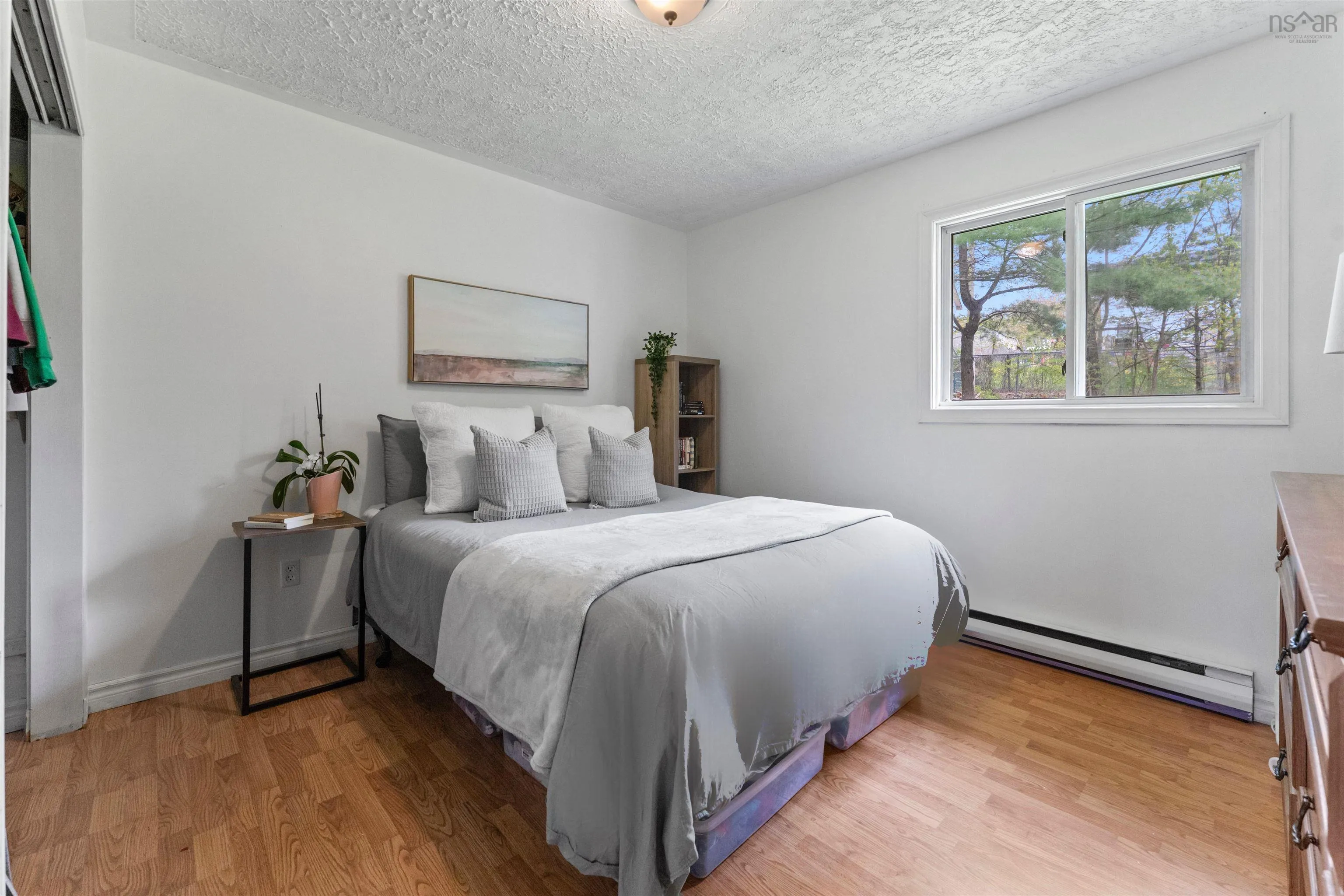 1558 Riverside Drive, Lower Sackville, NS B4C 2Y7, 4 Bedrooms Bedrooms, ,2 BathroomsBathrooms,Residential,For Sale,Riverside,202511681