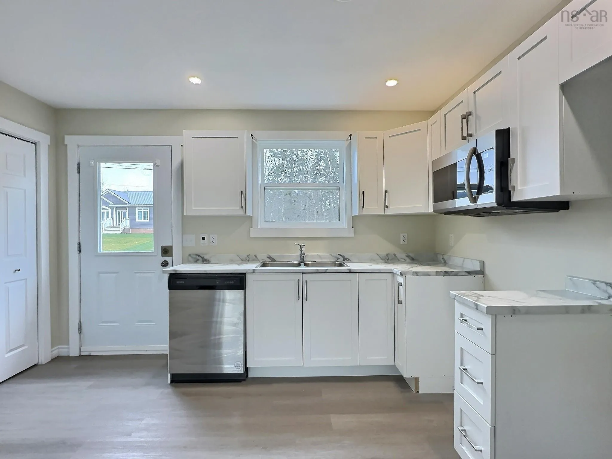 530 Sunset Avenue, Oxford, NS B0M 1P0, 3 Bedrooms Bedrooms, ,1 BathroomBathrooms,Residential,For Sale,Sunset,202521435