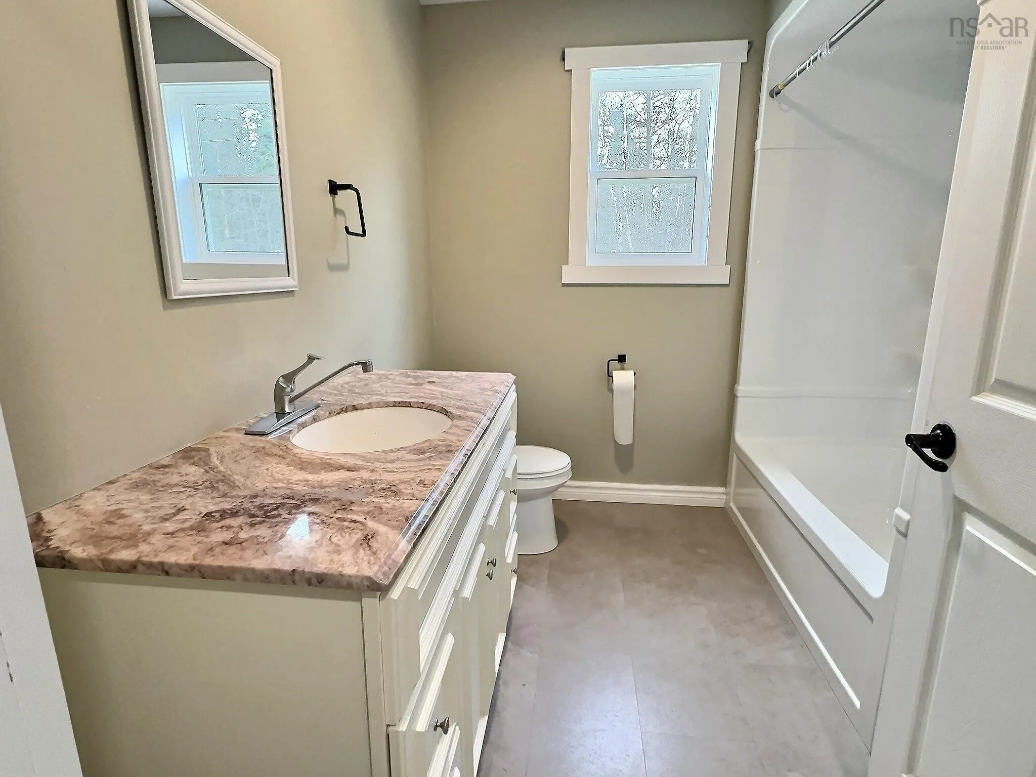 530 Sunset Avenue, Oxford, NS B0M 1P0, 3 Bedrooms Bedrooms, ,1 BathroomBathrooms,Residential,For Sale,Sunset,202521435
