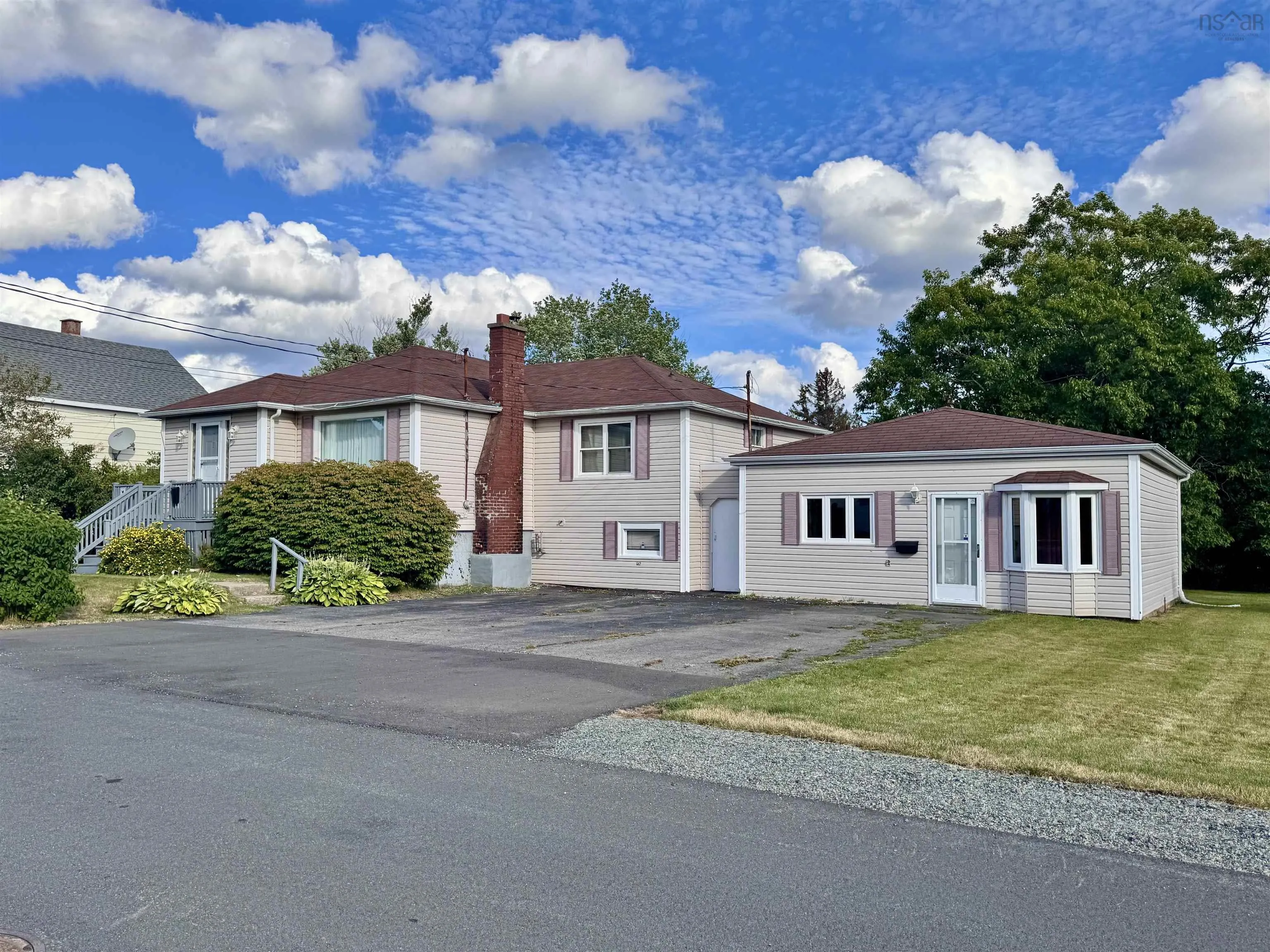 163 Upper Mclean Street, Glace Bay, NS B1A 2L4, 4 Bedrooms Bedrooms, ,3 BathroomsBathrooms,Residential,For Sale,Upper Mclean,202519073