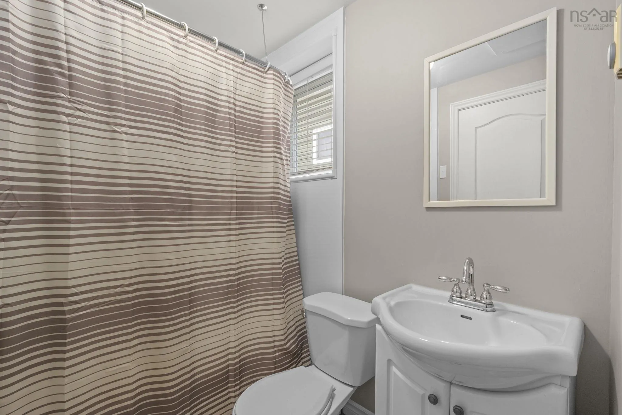 2828 Connolly Street, Halifax, NS B3L 3N4, 4 Bedrooms Bedrooms, ,3 BathroomsBathrooms,Residential,For Sale,Connolly,202522087