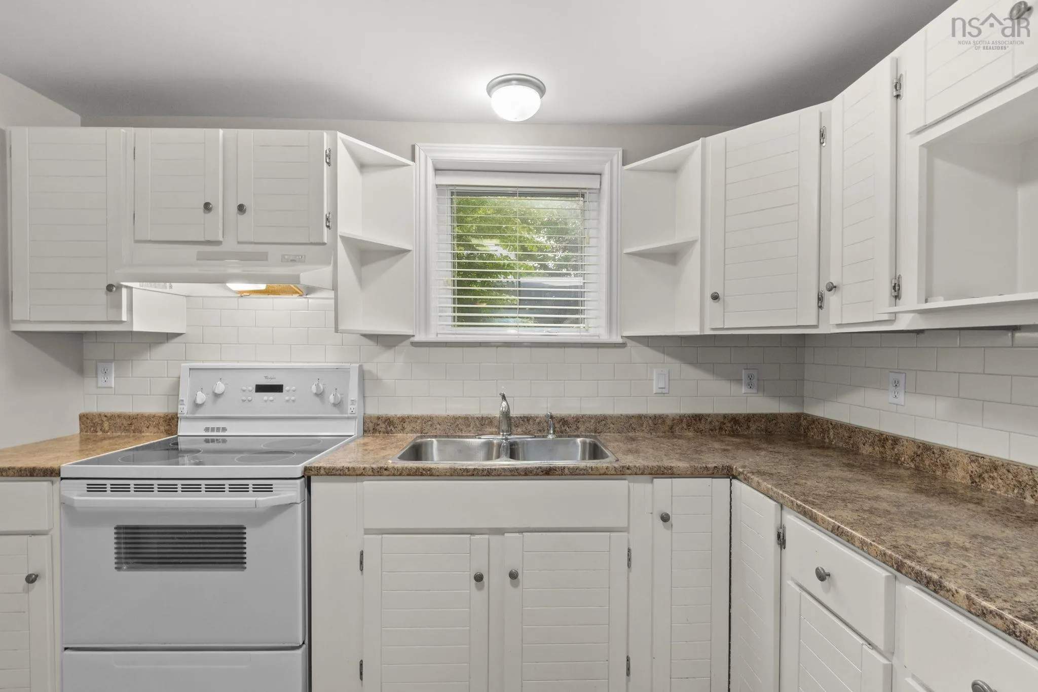 2828 Connolly Street, Halifax, NS B3L 3N4, 4 Bedrooms Bedrooms, ,3 BathroomsBathrooms,Residential,For Sale,Connolly,202522087