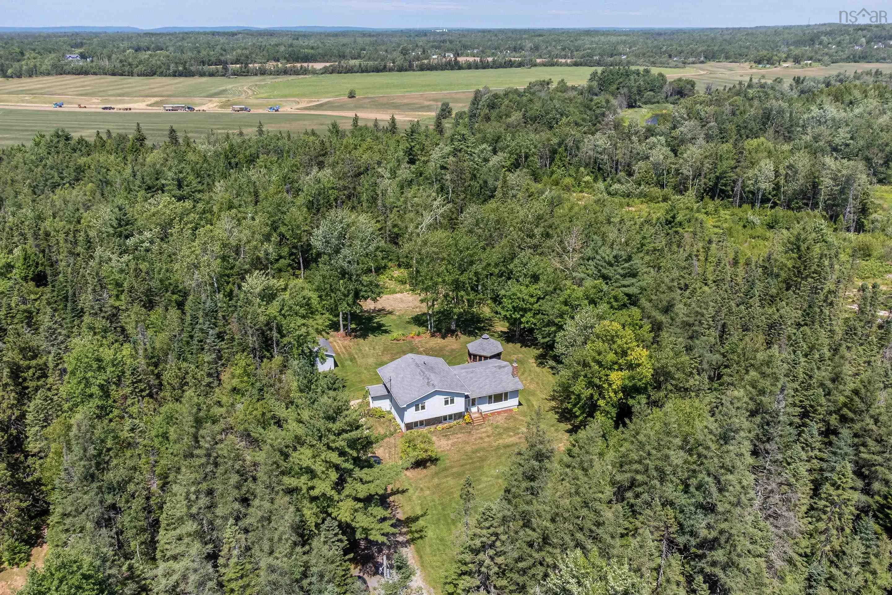 617 Highway 277, Dutch Settlement, NS B2S 2C7, 3 Bedrooms Bedrooms, ,2 BathroomsBathrooms,Residential,For Sale,Highway 277,202519077