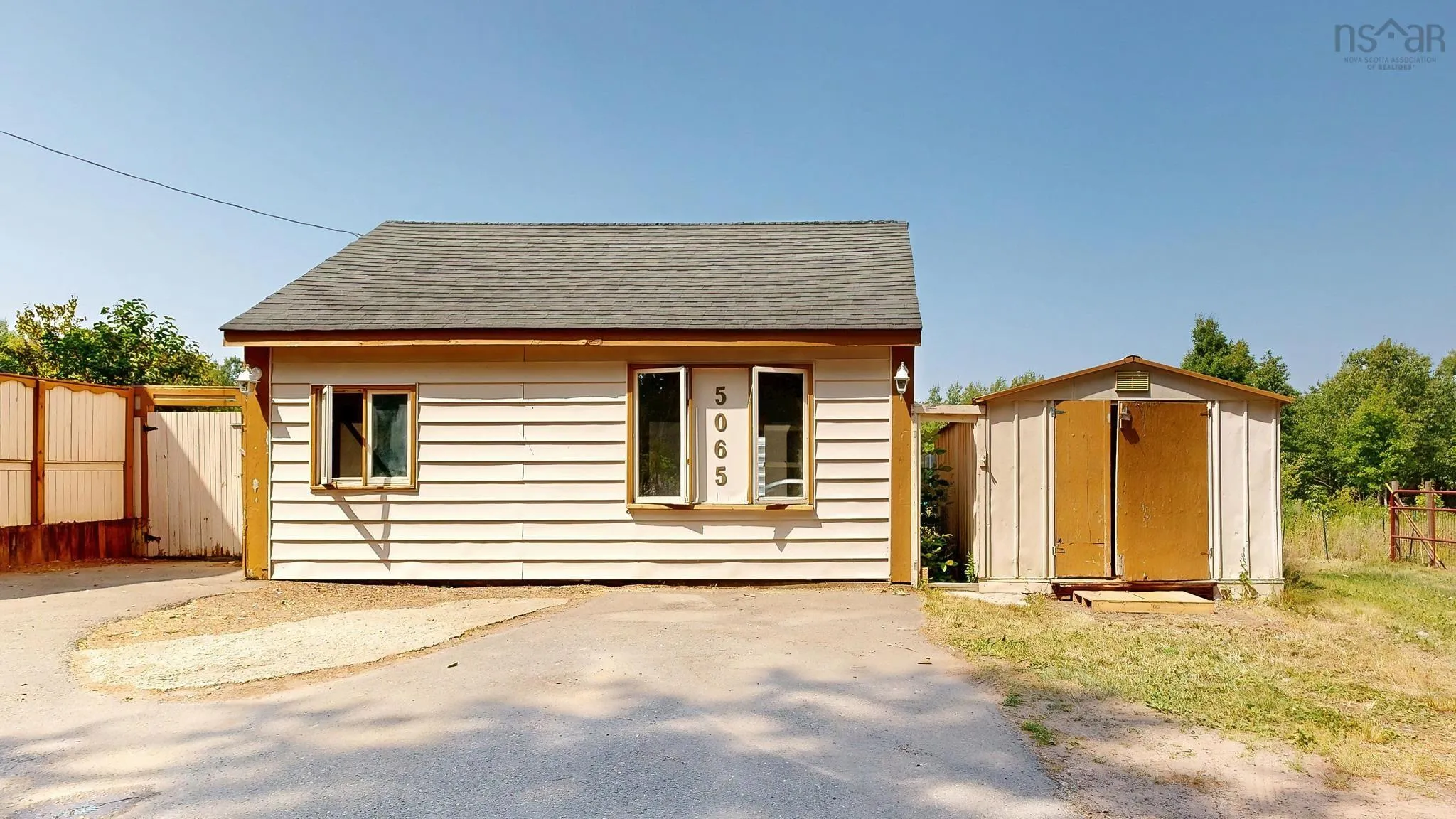 5065 Highway 1, Waterville, NS B0P 1V0, 3 Bedrooms Bedrooms, ,1 BathroomBathrooms,Residential,For Sale,Highway 1,202519238