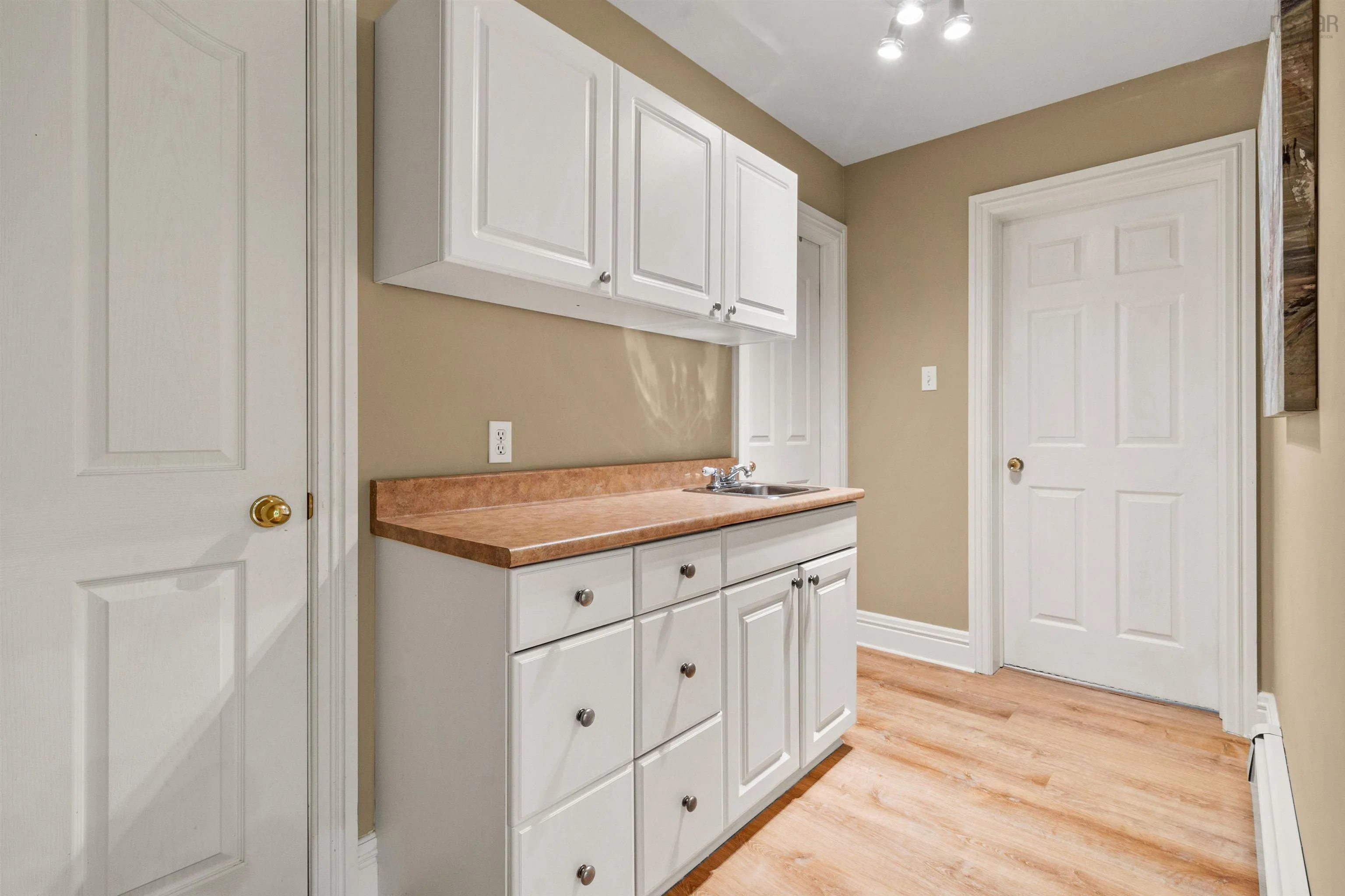5750 Southwood Drive, Halifax Peninsula, NS B3H 4P4, 4 Bedrooms Bedrooms, ,4 BathroomsBathrooms,Residential,For Sale,Southwood,202522943