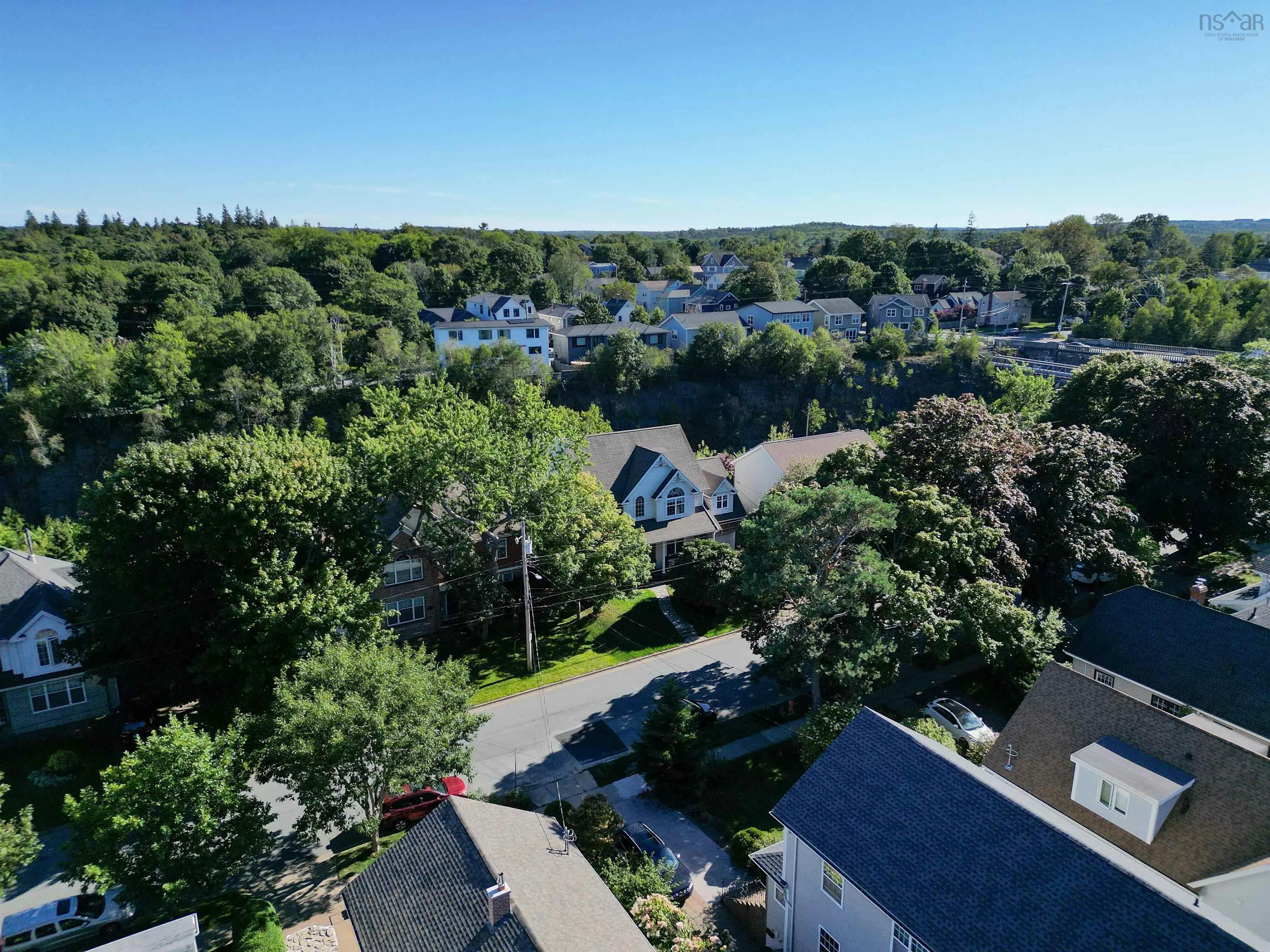 5750 Southwood Drive, Halifax Peninsula, NS B3H 4P4, 4 Bedrooms Bedrooms, ,4 BathroomsBathrooms,Residential,For Sale,Southwood,202522943