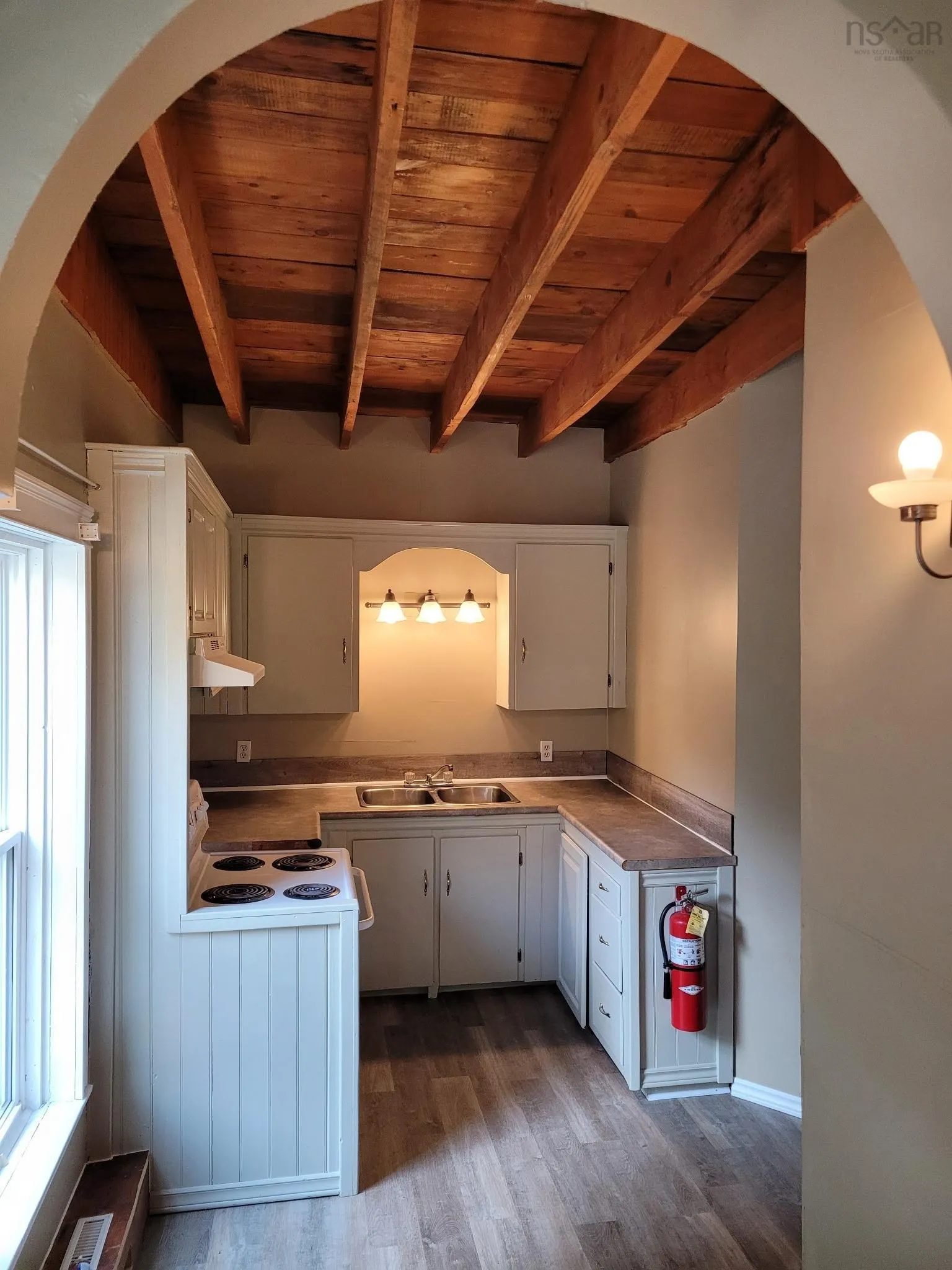 59 Pleasant Street, Bridgewater, NS B4V 1M9, 7 Bedrooms Bedrooms, ,Residential Income,For Sale,Pleasant,202517634