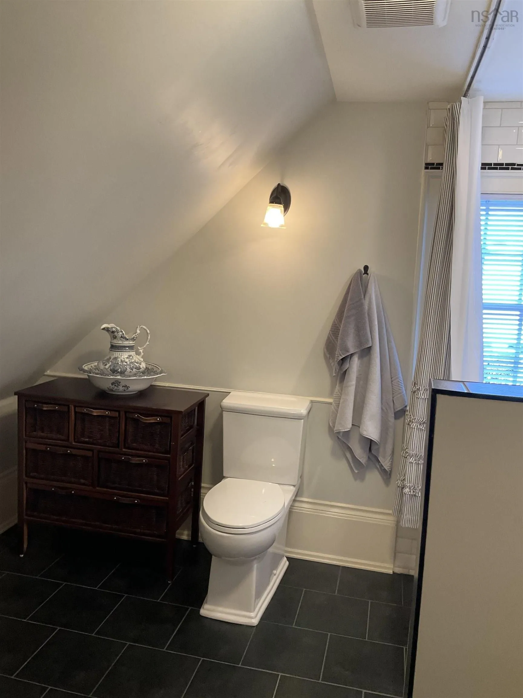 382 Main Street, Liverpool Ns B0t 1k0, 3 Bedrooms Bedrooms, ,3 BathroomsBathrooms,Residential,For Sale,Main,202419197
