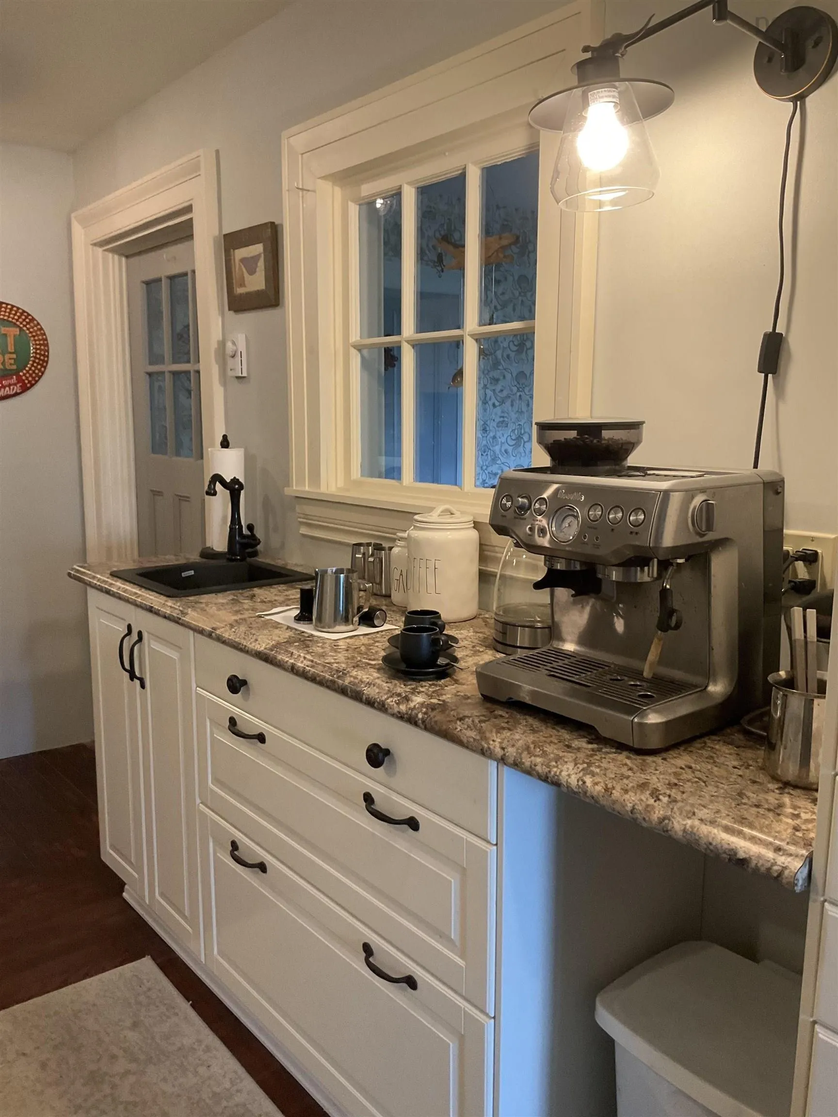 382 Main Street, Liverpool Ns B0t 1k0, 3 Bedrooms Bedrooms, ,3 BathroomsBathrooms,Residential,For Sale,Main,202419197