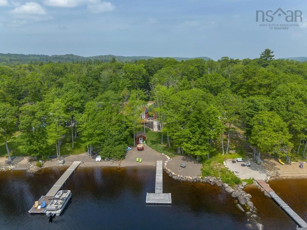 74 Canyon Point Road, Vaughan, NS B0N 2T0, 2 Bedrooms Bedrooms, ,1 BathroomBathrooms,Residential,For Sale,Canyon Point,202520015