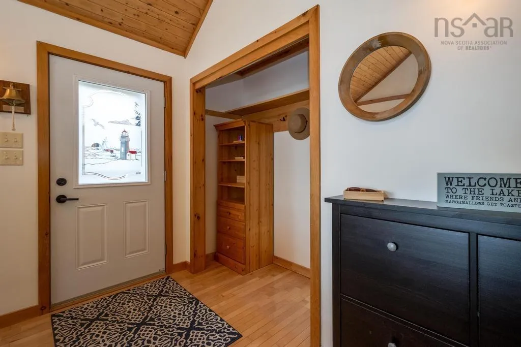 74 Canyon Point Road, Vaughan, NS B0N 2T0, 2 Bedrooms Bedrooms, ,1 BathroomBathrooms,Residential,For Sale,Canyon Point,202520015