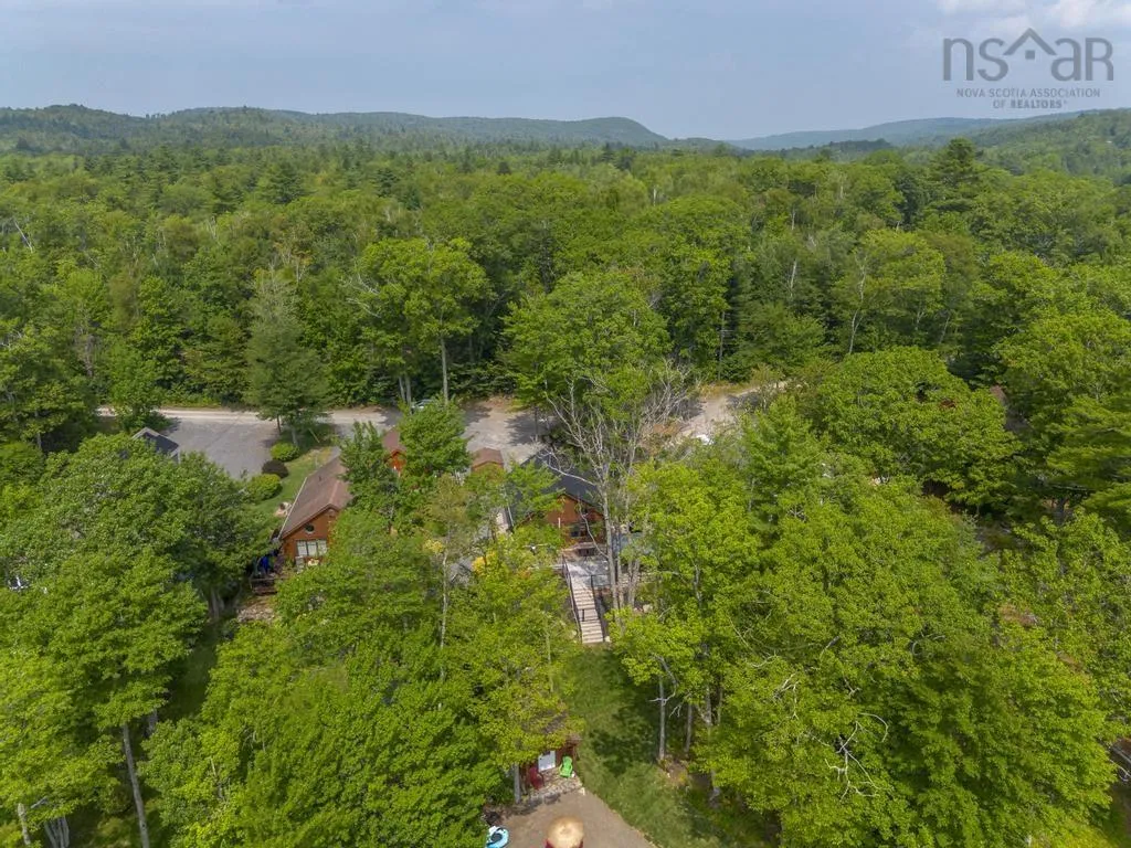 74 Canyon Point Road, Vaughan, NS B0N 2T0, 2 Bedrooms Bedrooms, ,1 BathroomBathrooms,Residential,For Sale,Canyon Point,202520015