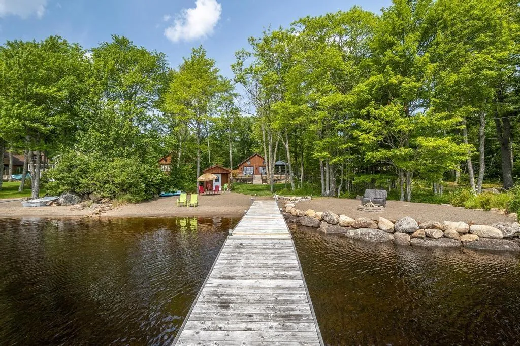 74 Canyon Point Road, Vaughan, NS B0N 2T0, 2 Bedrooms Bedrooms, ,1 BathroomBathrooms,Residential,For Sale,Canyon Point,202520015