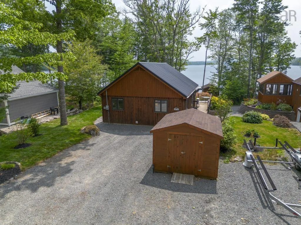74 Canyon Point Road, Vaughan, NS B0N 2T0, 2 Bedrooms Bedrooms, ,1 BathroomBathrooms,Residential,For Sale,Canyon Point,202520015