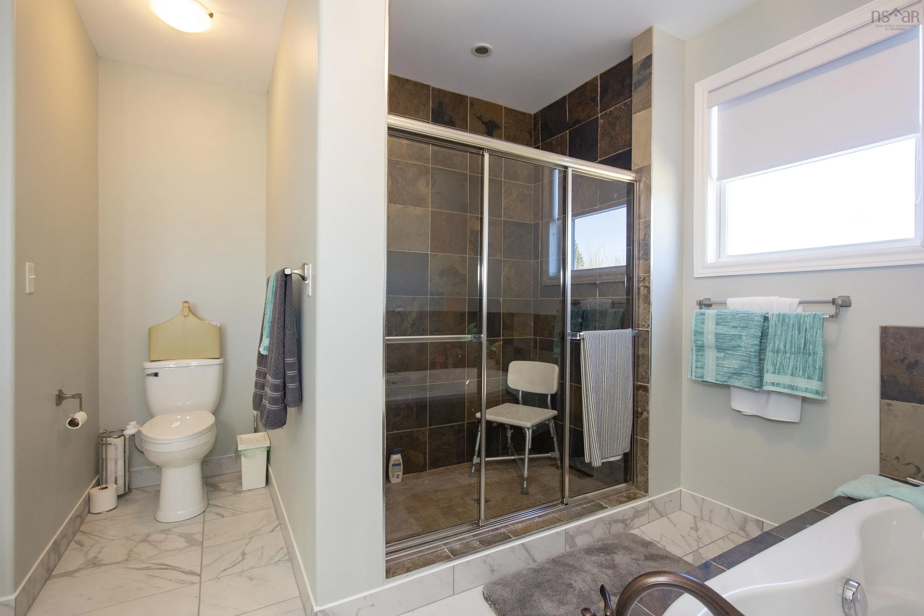 158 Robinson Road, Amherst Head, NS B4H 3Y2, 3 Bedrooms Bedrooms, ,4 BathroomsBathrooms,Residential,For Sale,Robinson,202519556