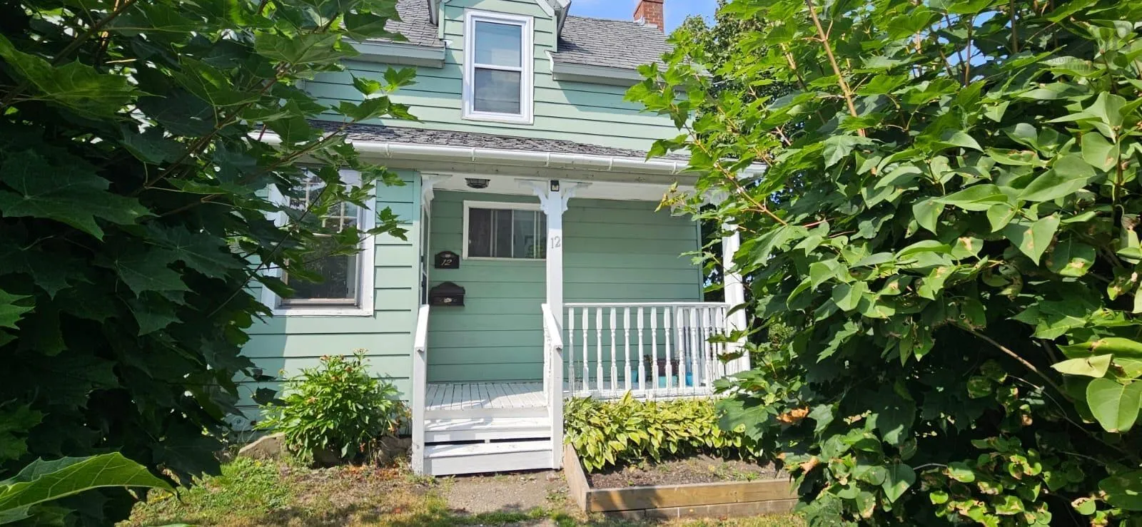 12 Queen Street, Sydney Mines, NS B1V 1K6, 4 Bedrooms Bedrooms, ,2 BathroomsBathrooms,Residential,For Sale,Queen Street,202523278