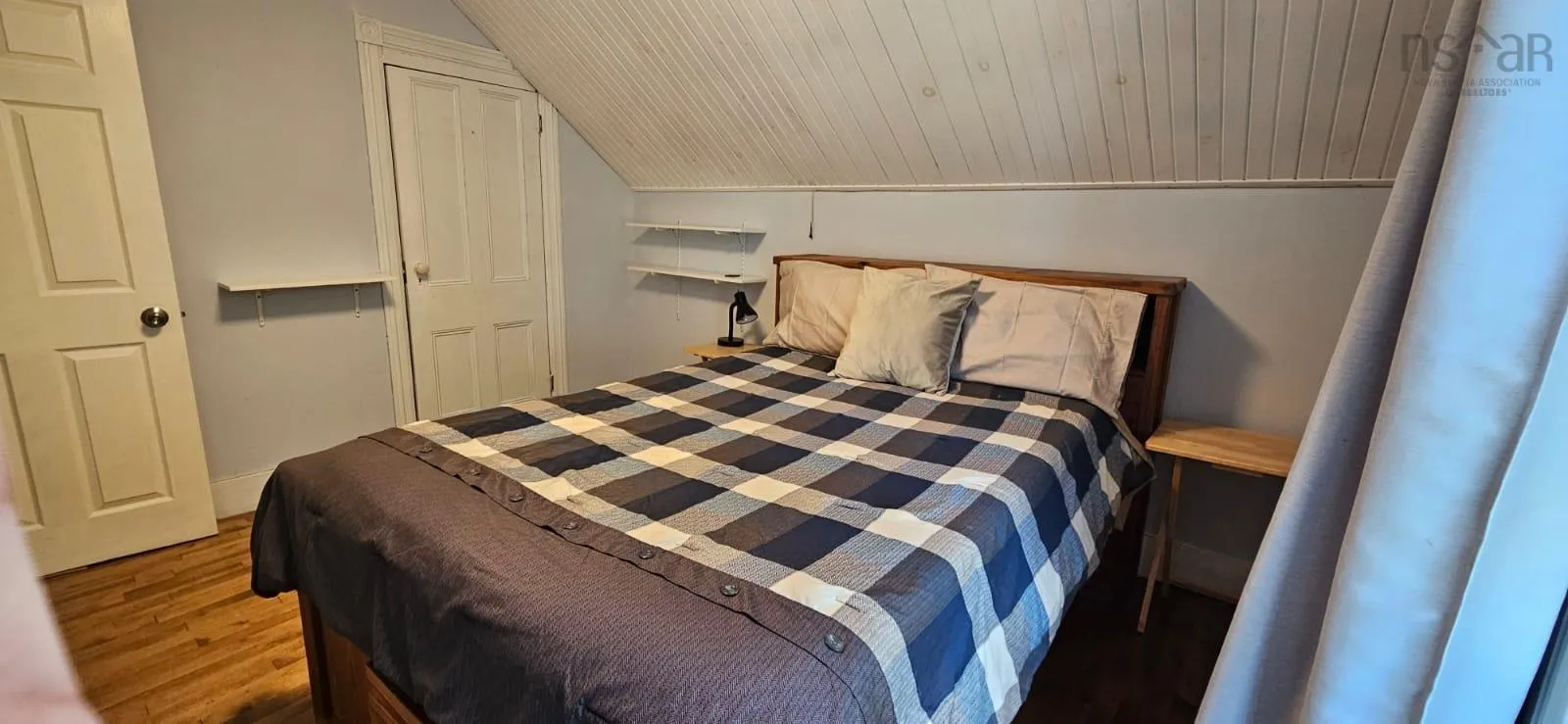 12 Queen Street, Sydney Mines, NS B1V 1K6, 4 Bedrooms Bedrooms, ,2 BathroomsBathrooms,Residential,For Sale,Queen Street,202523278