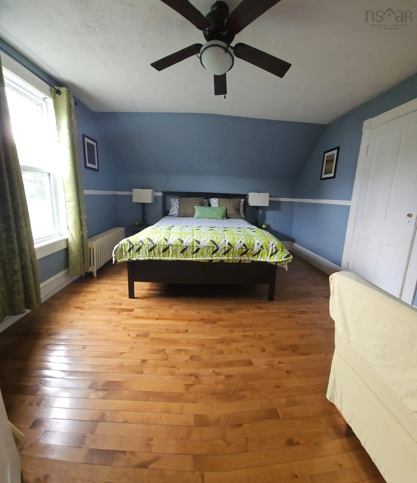 12 Queen Street, Sydney Mines, NS B1V 1K6, 4 Bedrooms Bedrooms, ,2 BathroomsBathrooms,Residential,For Sale,Queen Street,202523278