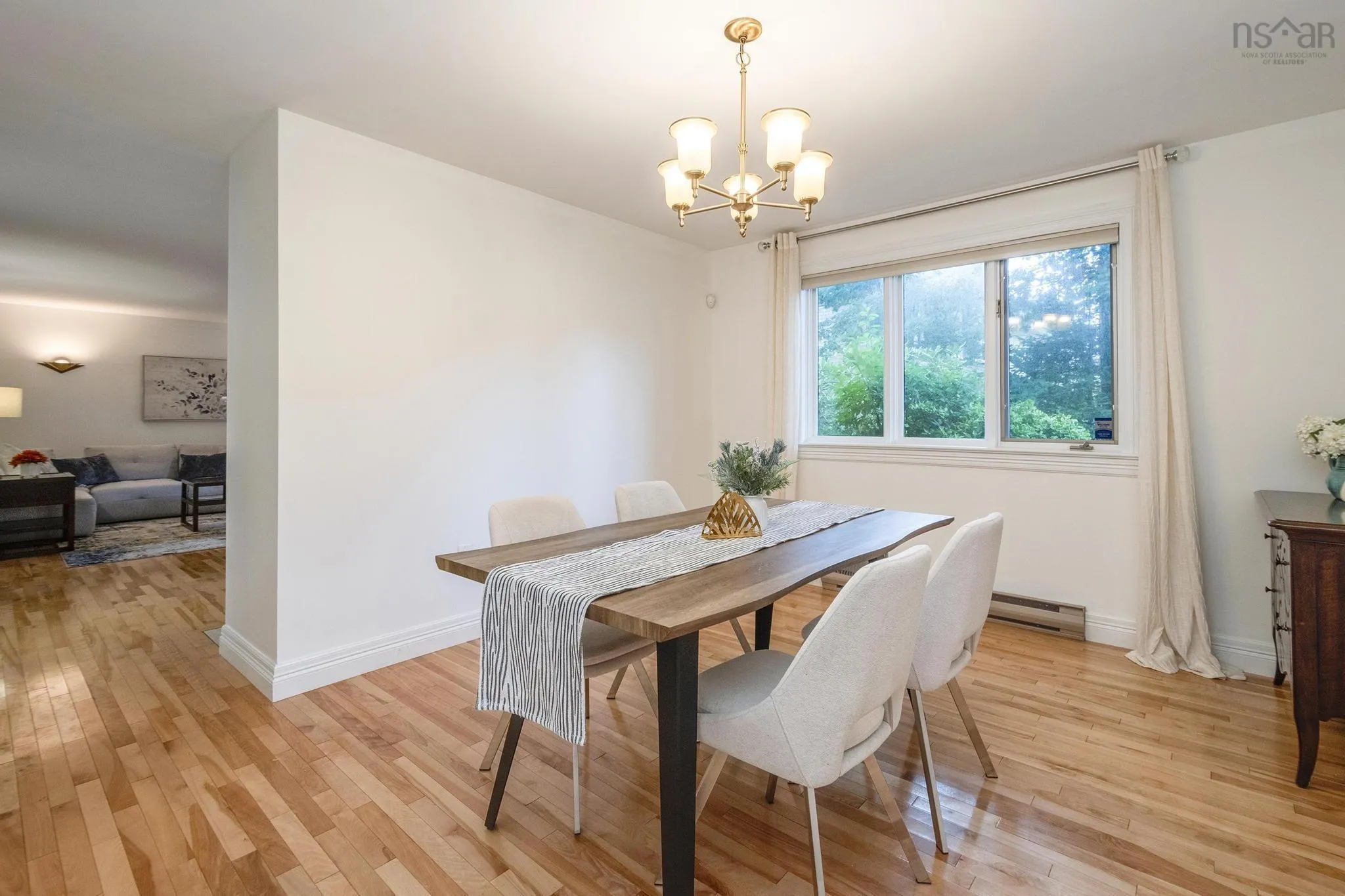 5905 Bilton Lane, Halifax, NS B3H 4M3, 3 Bedrooms Bedrooms, ,4 BathroomsBathrooms,Residential,For Sale,Bilton,202521844