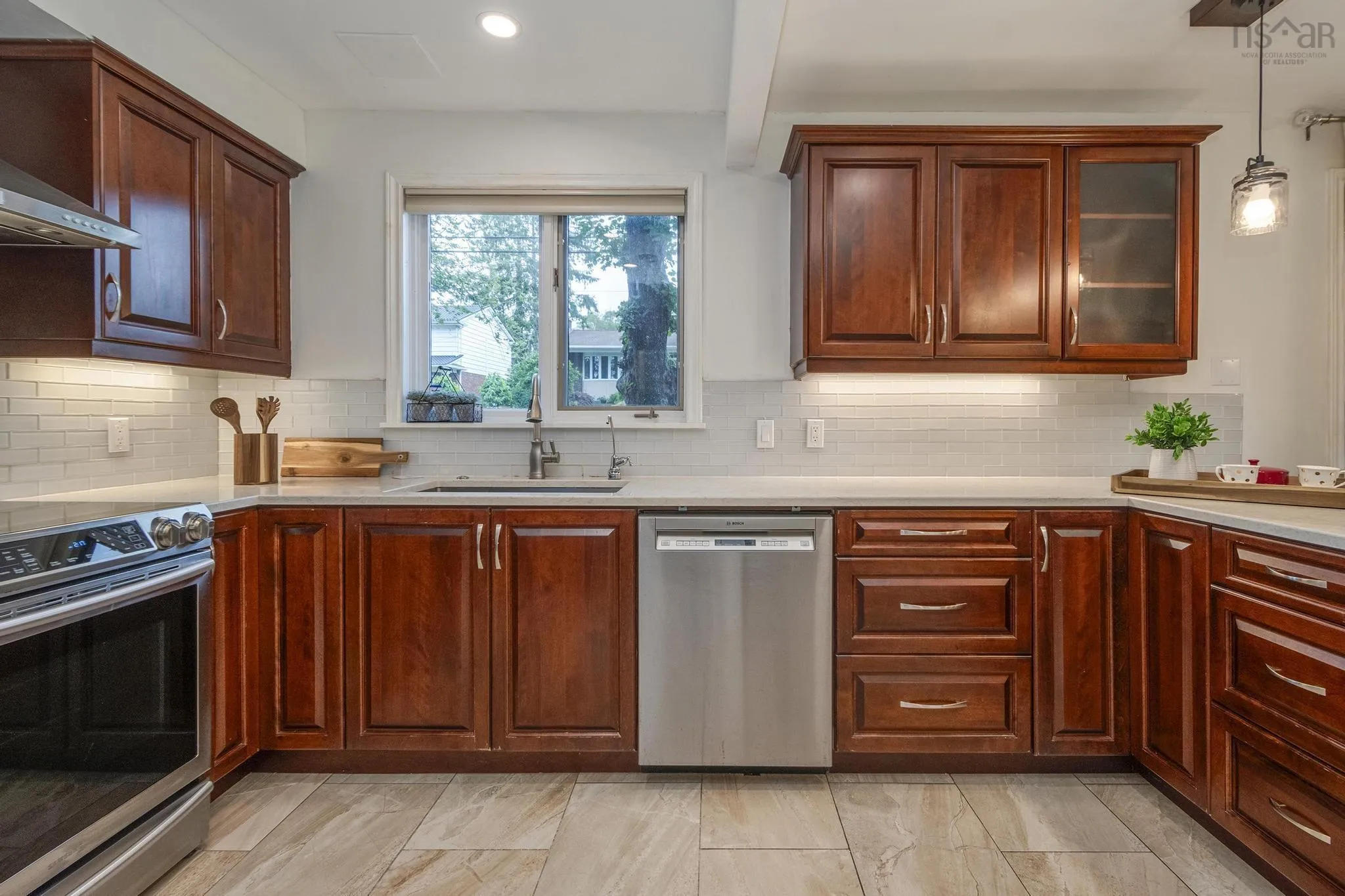 5905 Bilton Lane, Halifax, NS B3H 4M3, 3 Bedrooms Bedrooms, ,4 BathroomsBathrooms,Residential,For Sale,Bilton,202521844