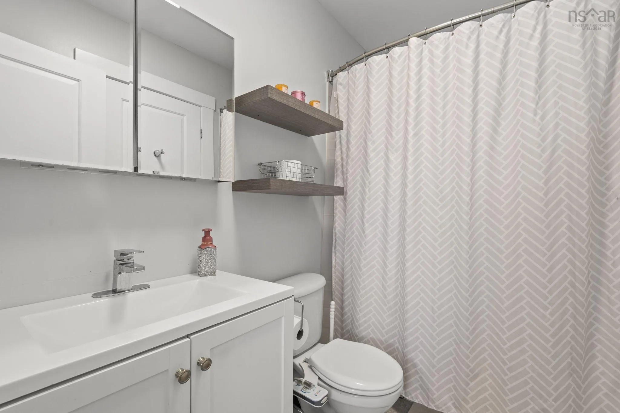 47 Delcraft Court, Eastern Passage, NS B3G 0B2, 4 Bedrooms Bedrooms, ,3 BathroomsBathrooms,Residential,For Sale,Delcraft,202519961