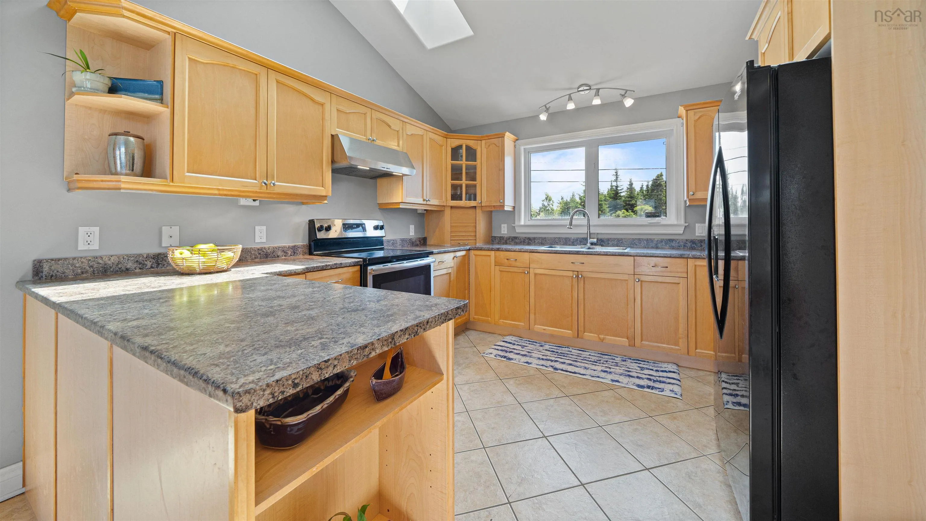 390 Sambro Creek Road, Sambro Creek, NS B3V 1L8, 5 Bedrooms Bedrooms, ,4 BathroomsBathrooms,Residential,For Sale,Sambro Creek,202519057
