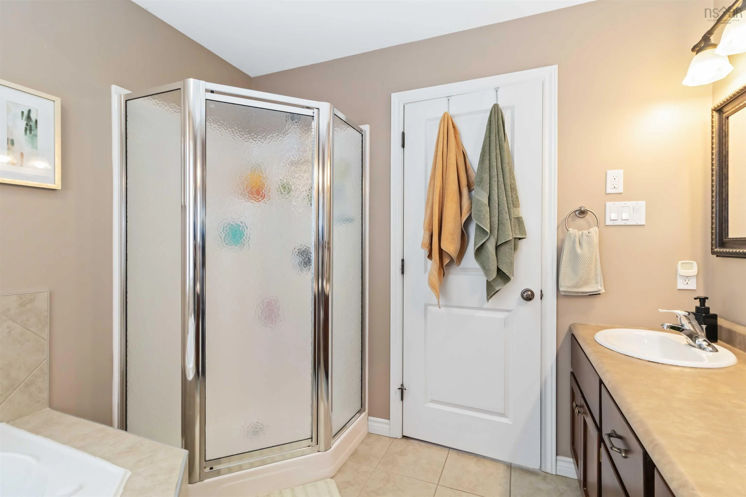 233 Starboard Drive, Halifax, NS B3M 4V4, 4 Bedrooms Bedrooms, ,4 BathroomsBathrooms,Residential,For Sale,Starboard,202522942