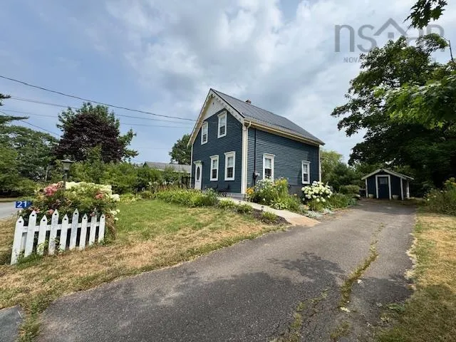 21 Asquith Avenue, Stewiacke, NS B0N 2J0, 3 Bedrooms Bedrooms, ,2 BathroomsBathrooms,Residential,For Sale,Asquith,202519711