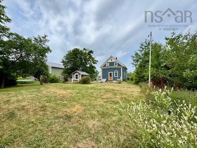 21 Asquith Avenue, Stewiacke, NS B0N 2J0, 3 Bedrooms Bedrooms, ,2 BathroomsBathrooms,Residential,For Sale,Asquith,202519711