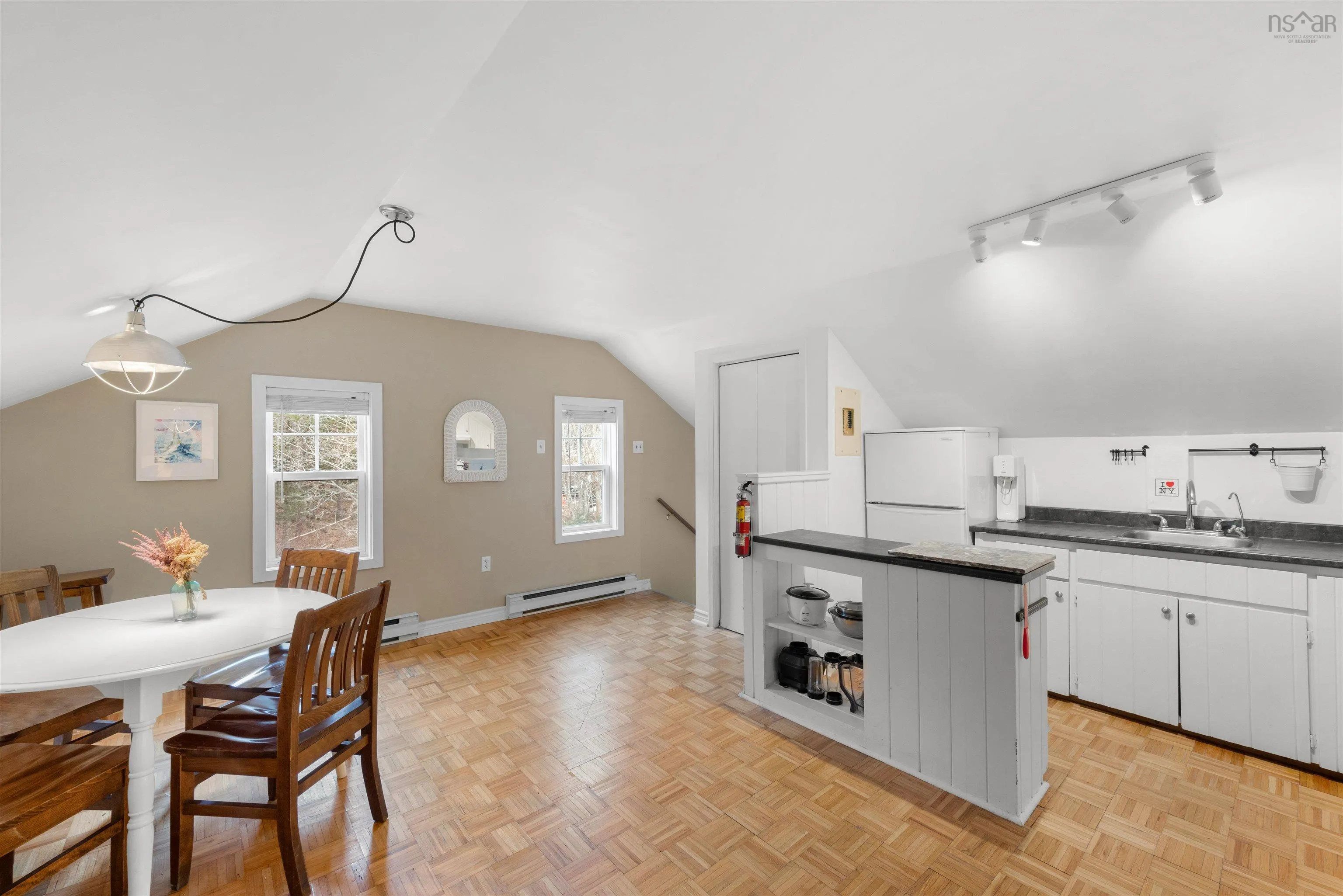 11377 Peggys Cove Road, Seabright Ns B3z 2z3, 2 Bedrooms Bedrooms, ,4 BathroomsBathrooms,Residential,For Sale,Peggys Cove Road,202501026
