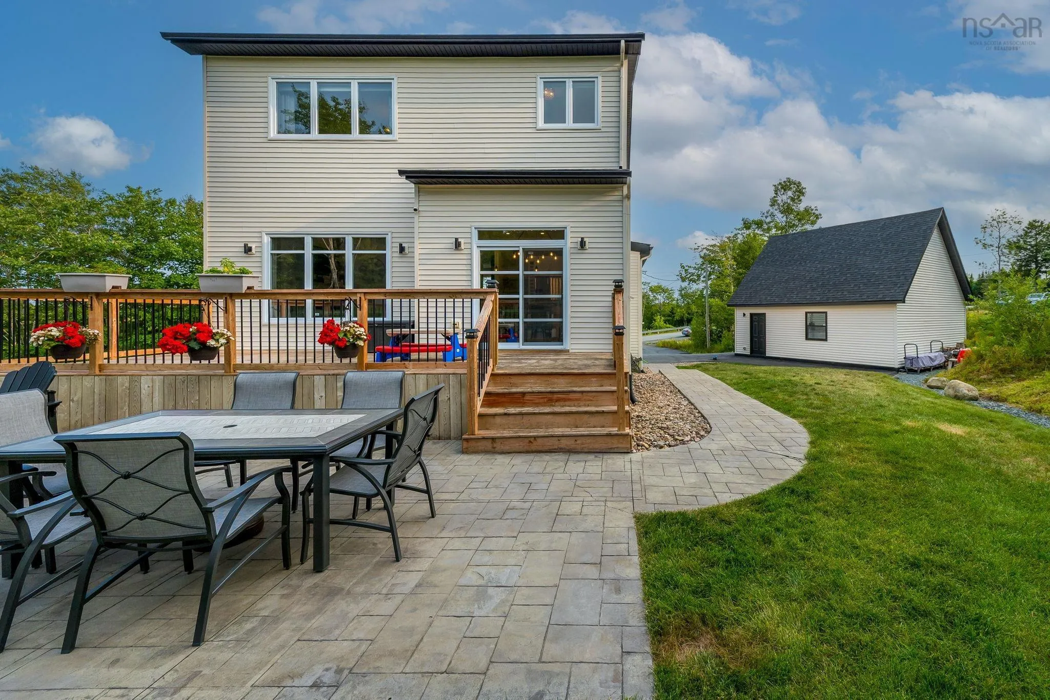 41 Mccabe Lake Drive, Middle Sackville, NS B4E 0M9, 5 Bedrooms Bedrooms, ,4 BathroomsBathrooms,Residential,For Sale,Mccabe Lake,202520240