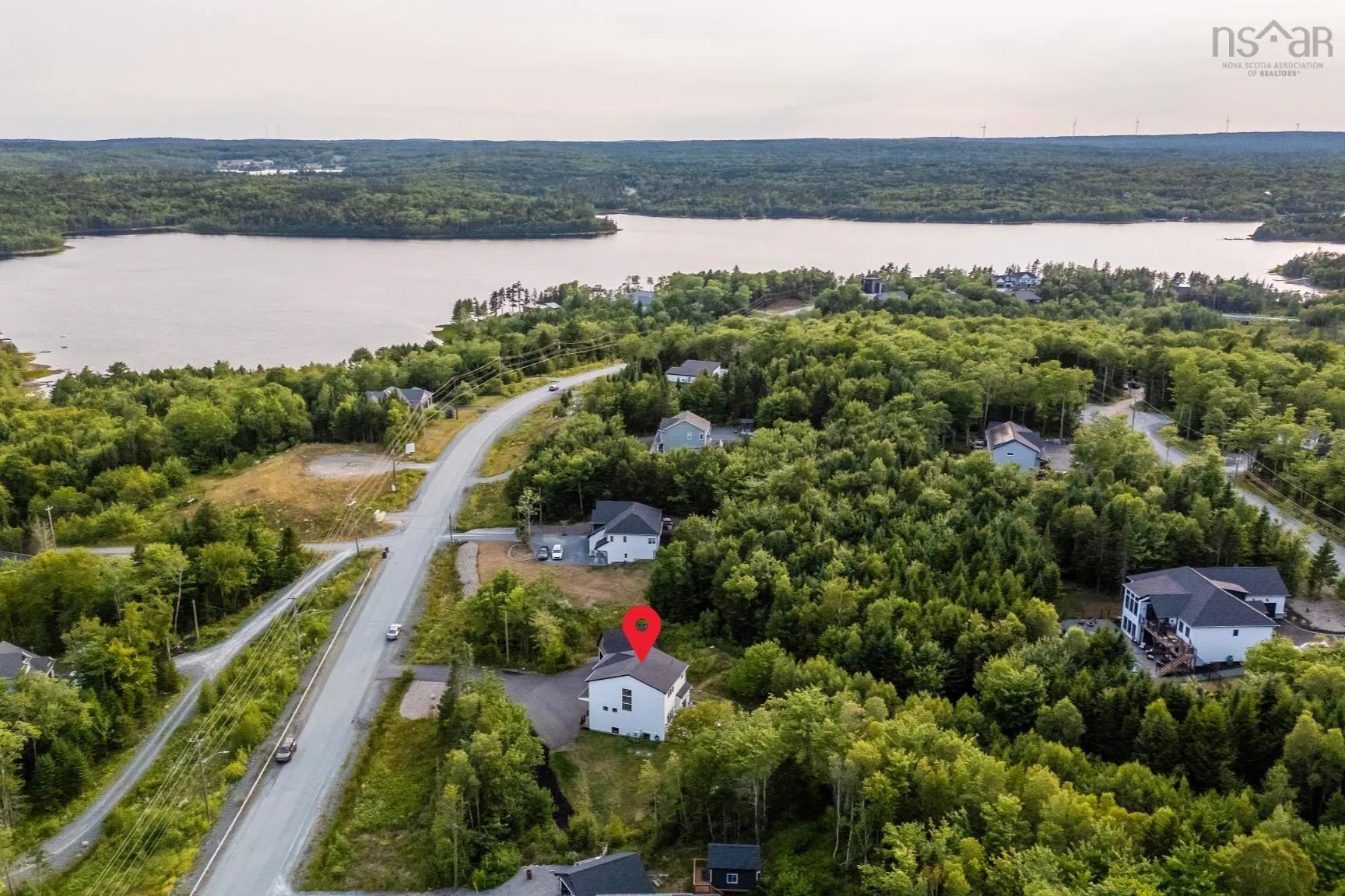41 Mccabe Lake Drive, Middle Sackville, NS B4E 0M9, 5 Bedrooms Bedrooms, ,4 BathroomsBathrooms,Residential,For Sale,Mccabe Lake,202520240