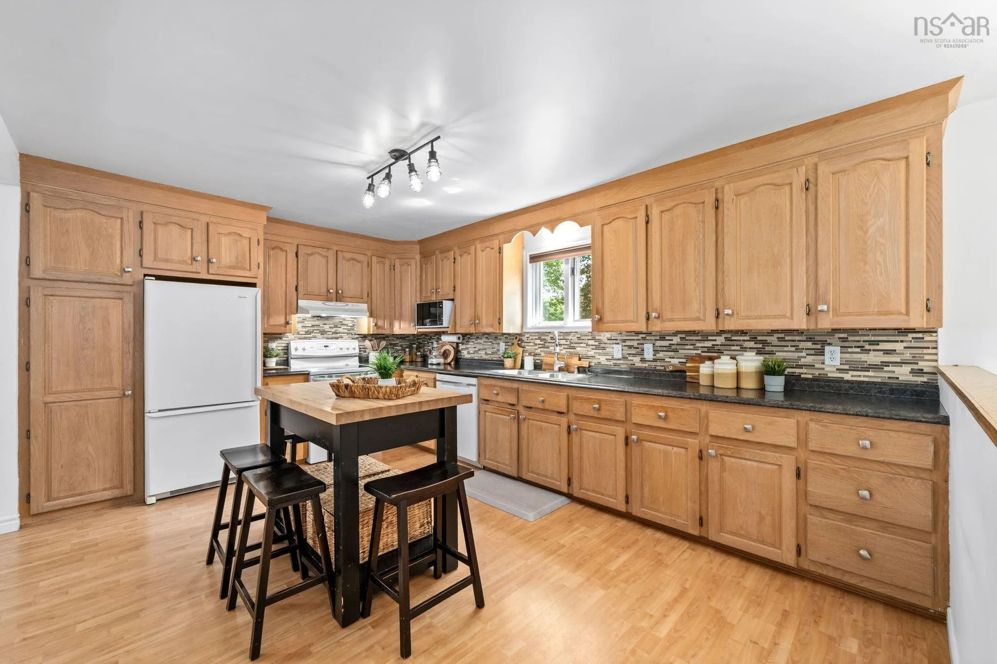 88 Lake Lewis Lane, New Russell, NS B0J 2M0, 3 Bedrooms Bedrooms, ,2 BathroomsBathrooms,Residential,For Sale,Lake Lewis,202520406