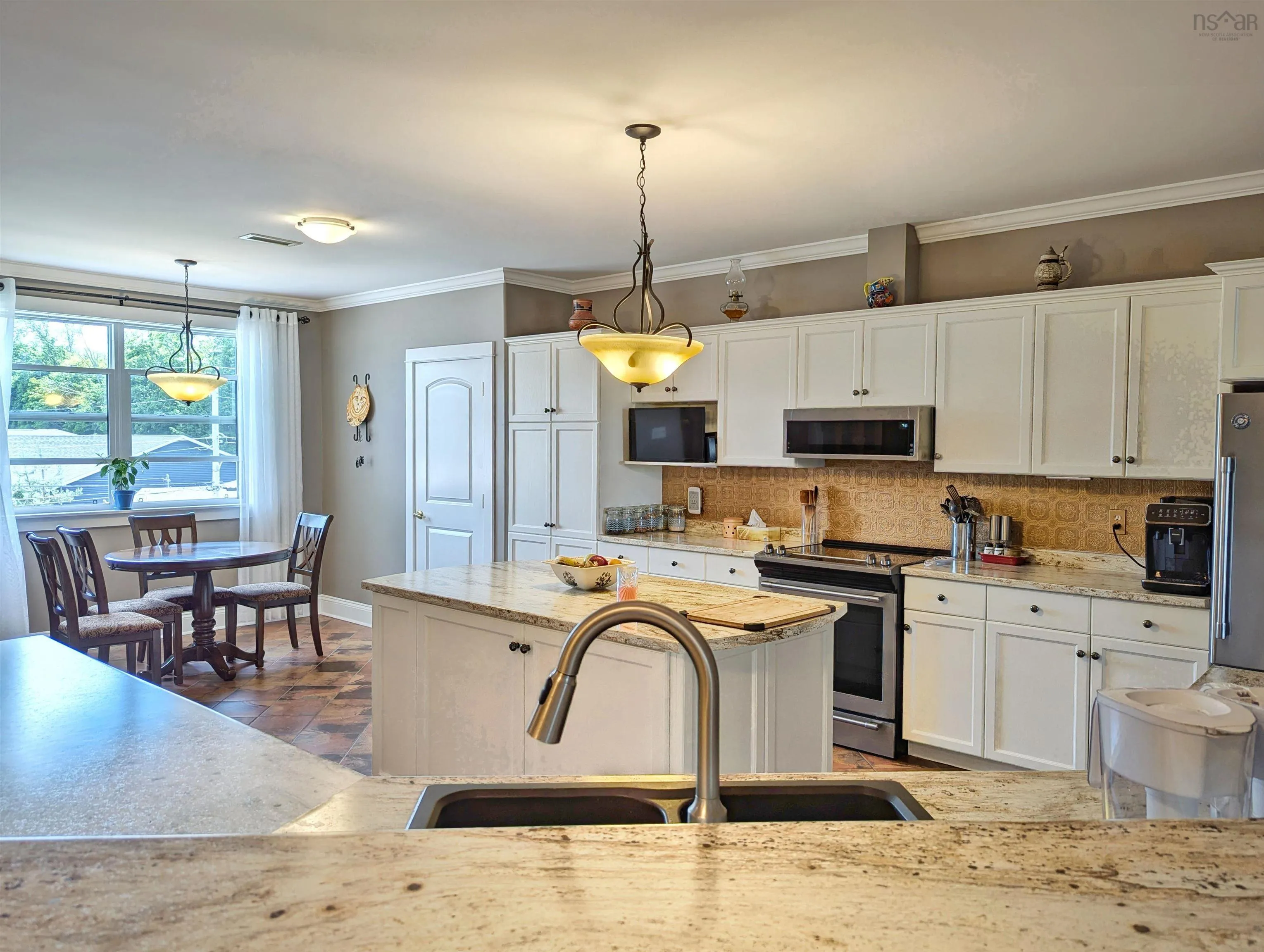 302-42 Bigelow Street, Wolfville, NS B4P 0A4, 3 Bedrooms Bedrooms, ,3 BathroomsBathrooms,Residential,For Sale,Bigelow,202513385