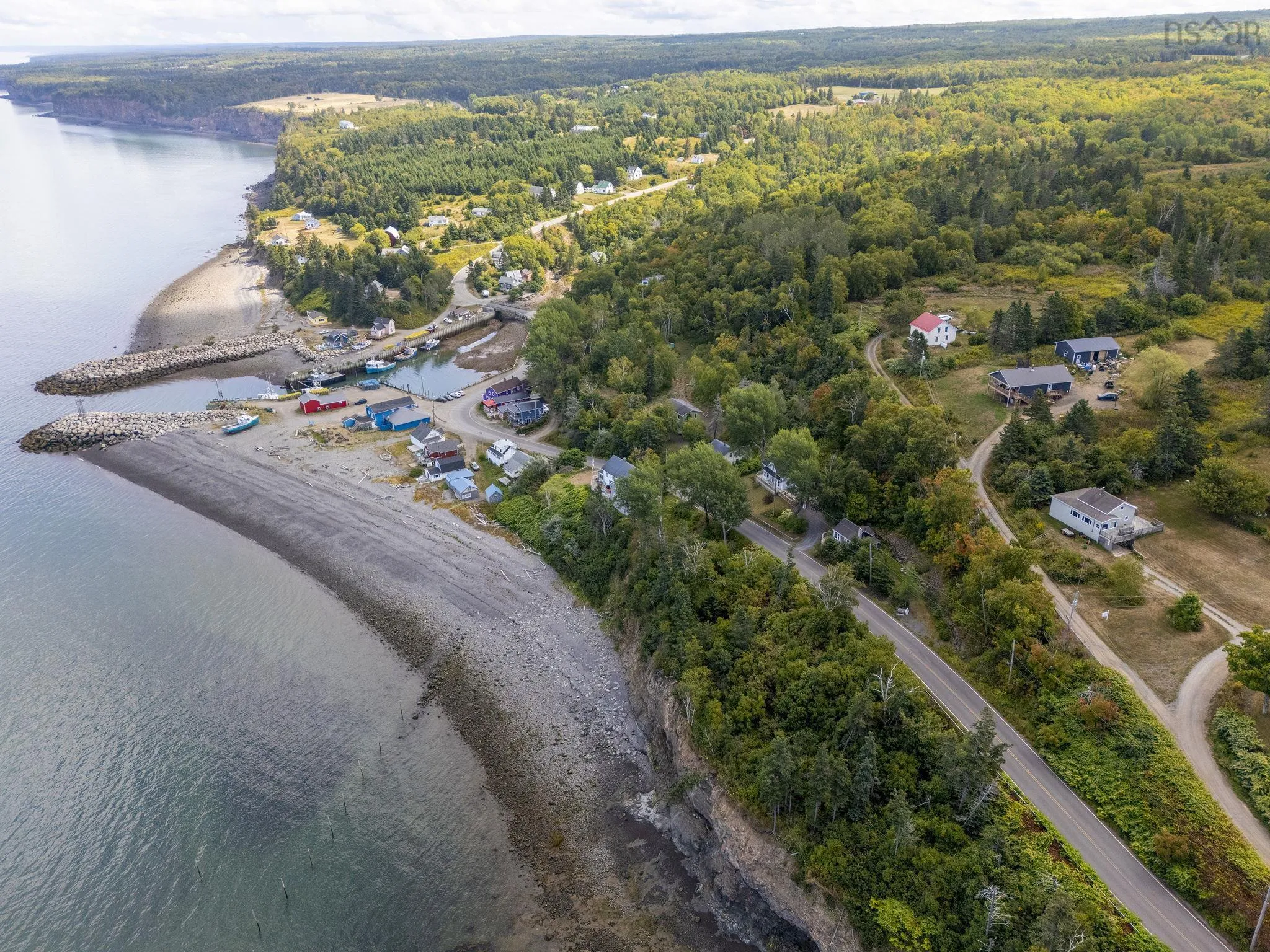 3252 Long Point Road, Harbourville, NS B0P 1E0, 3 Bedrooms Bedrooms, ,1 BathroomBathrooms,Residential,For Sale,Long Point,202522756