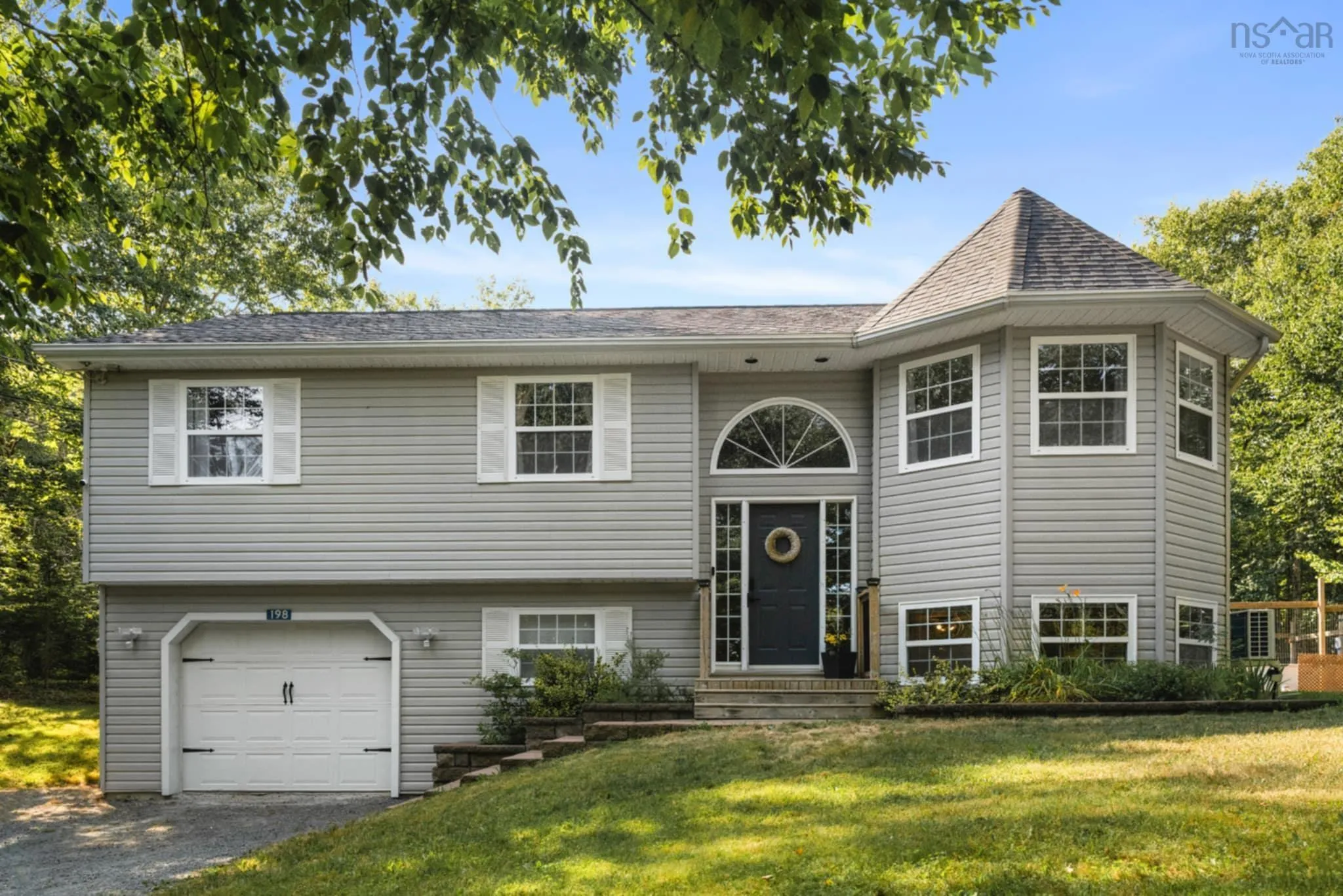 198 Tattenham Crescent, Hammonds Plains, NS B4B 1V2, 4 Bedrooms Bedrooms, ,3 BathroomsBathrooms,Residential,For Sale,Tattenham,202519643