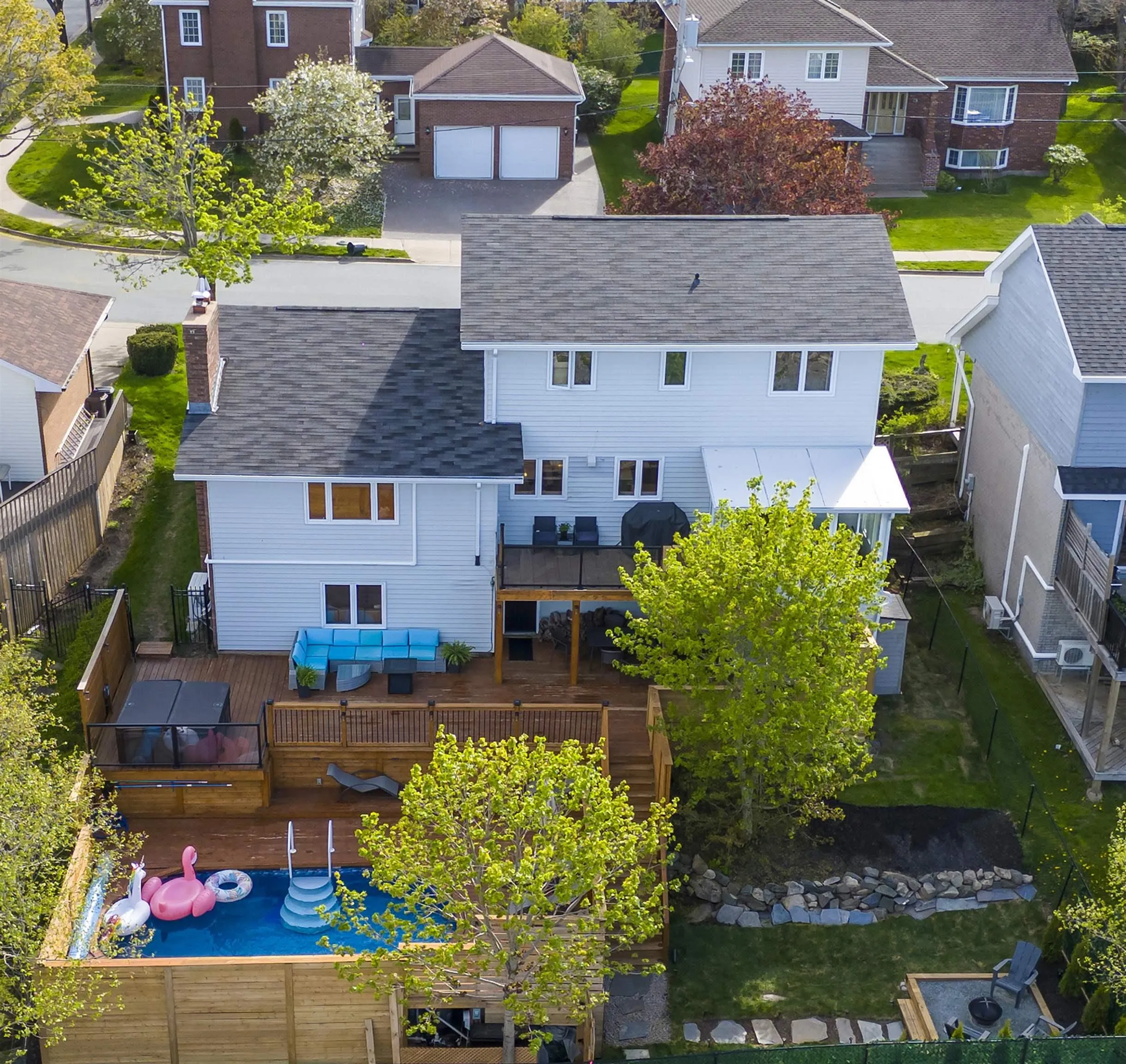 27 Chartwell Lane, Halifax, NS B3M 3S7, 4 Bedrooms Bedrooms, ,4 BathroomsBathrooms,Residential,For Sale,Chartwell,202520701