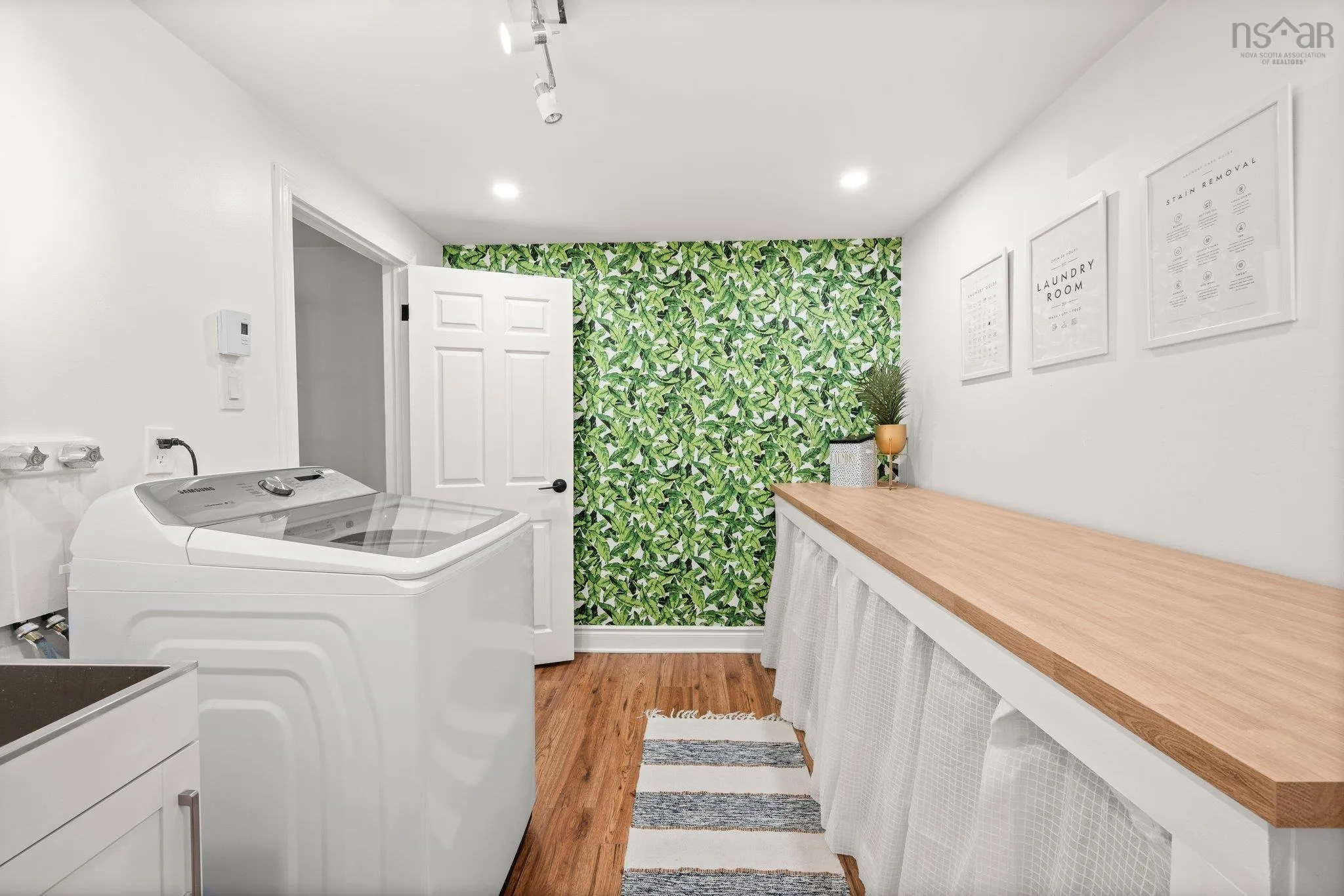 27 Chartwell Lane, Halifax, NS B3M 3S7, 4 Bedrooms Bedrooms, ,4 BathroomsBathrooms,Residential,For Sale,Chartwell,202520701