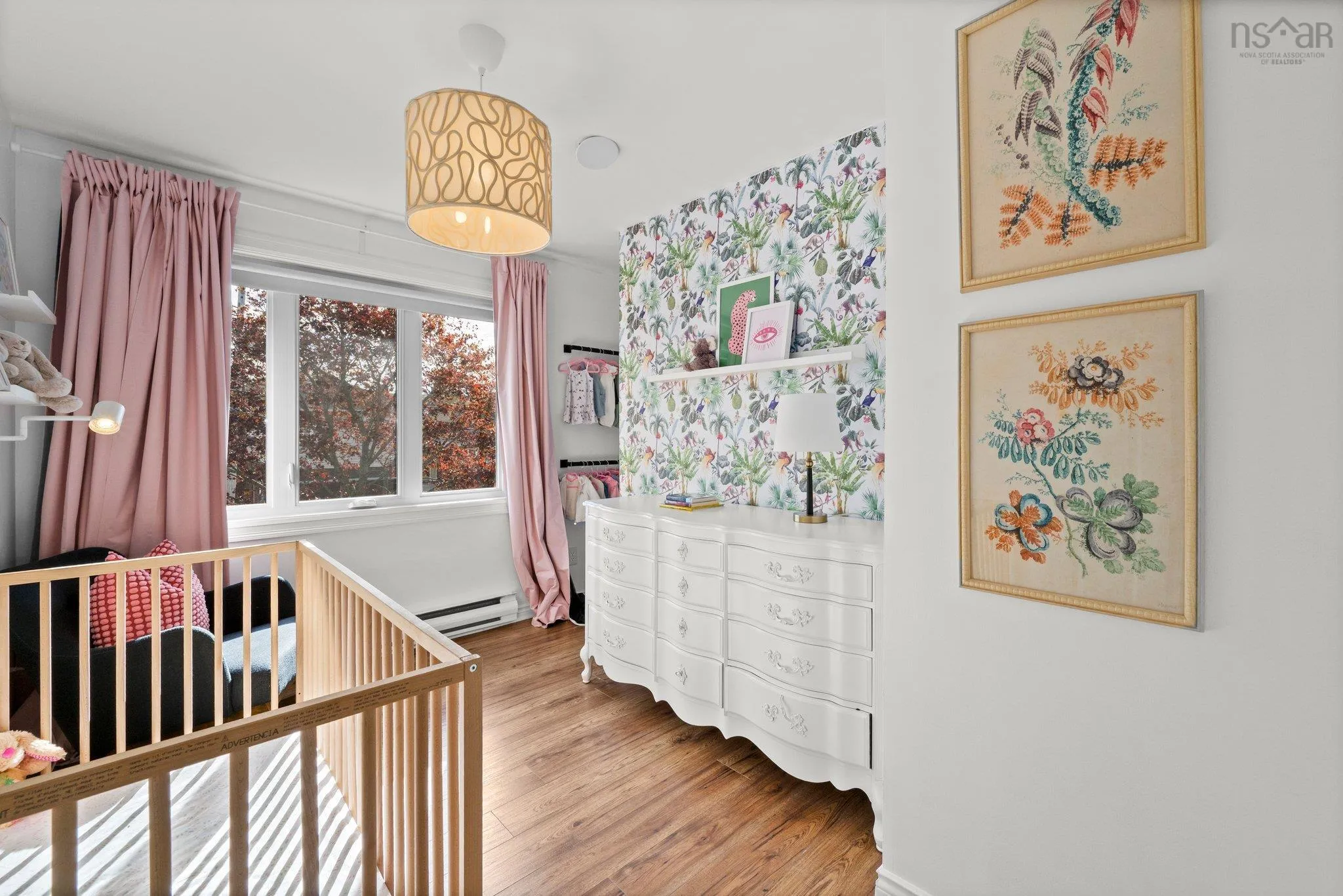 27 Chartwell Lane, Halifax, NS B3M 3S7, 4 Bedrooms Bedrooms, ,4 BathroomsBathrooms,Residential,For Sale,Chartwell,202520701