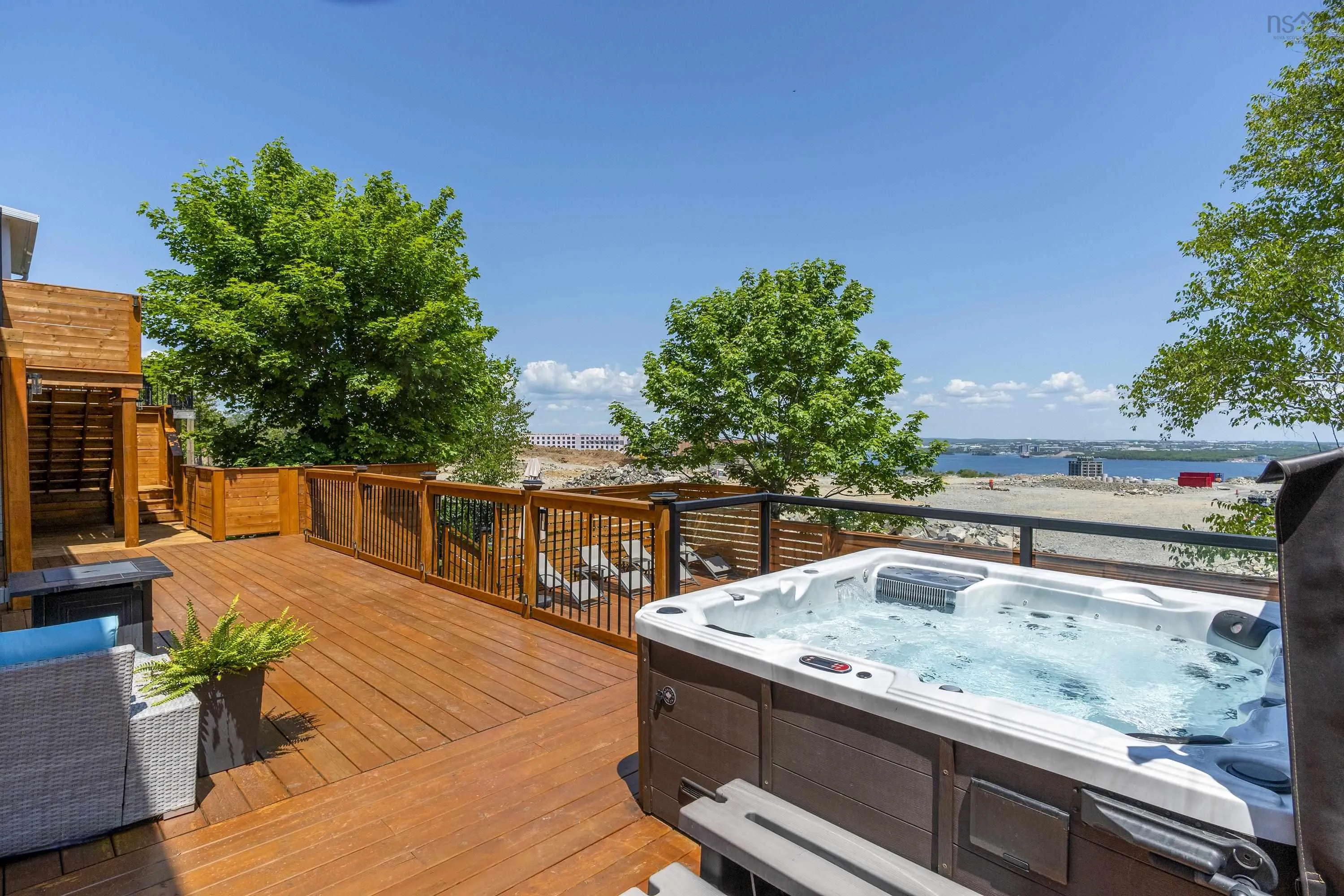 27 Chartwell Lane, Halifax, NS B3M 3S7, 4 Bedrooms Bedrooms, ,4 BathroomsBathrooms,Residential,For Sale,Chartwell,202520701