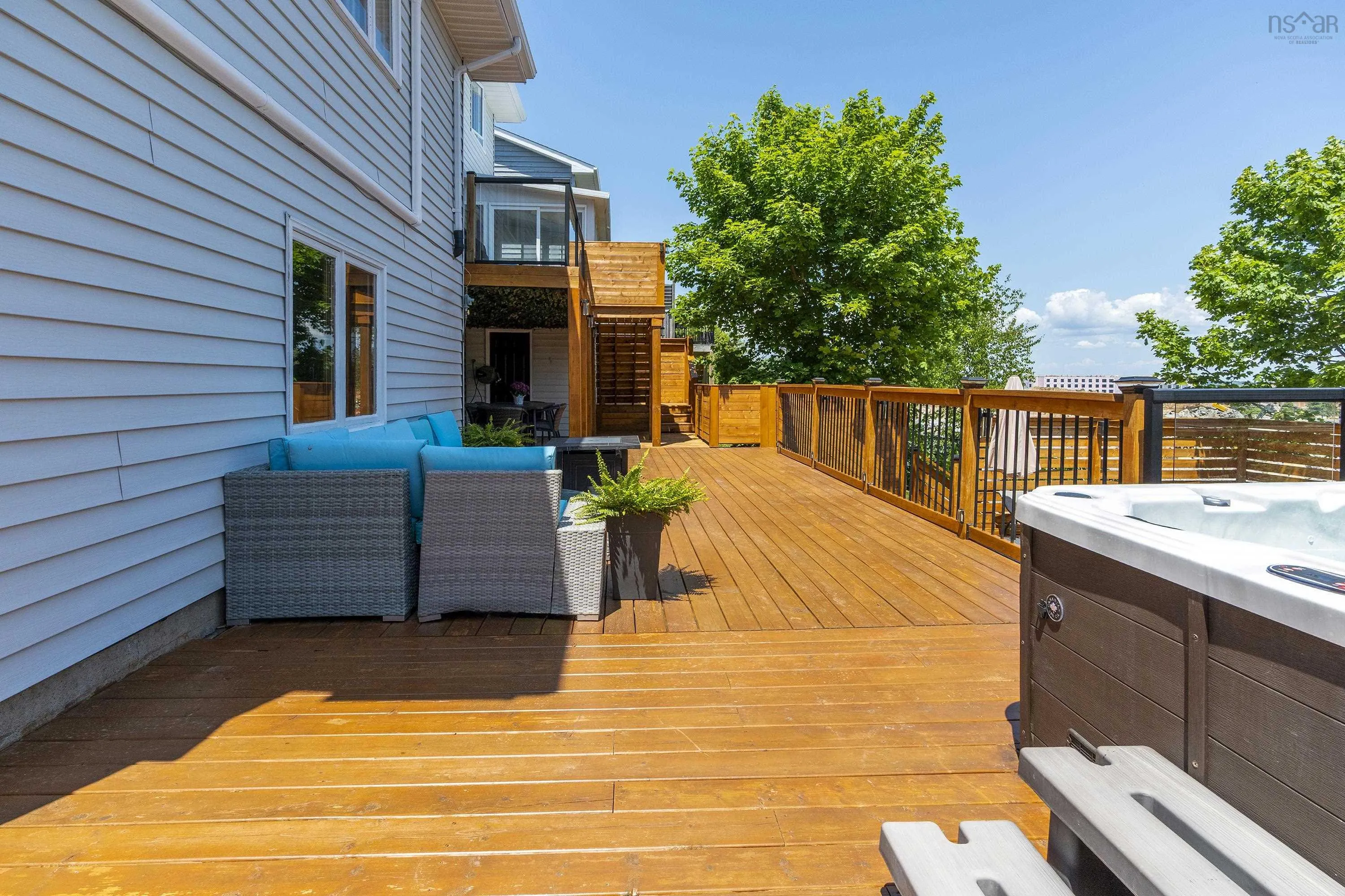 27 Chartwell Lane, Halifax, NS B3M 3S7, 4 Bedrooms Bedrooms, ,4 BathroomsBathrooms,Residential,For Sale,Chartwell,202520701