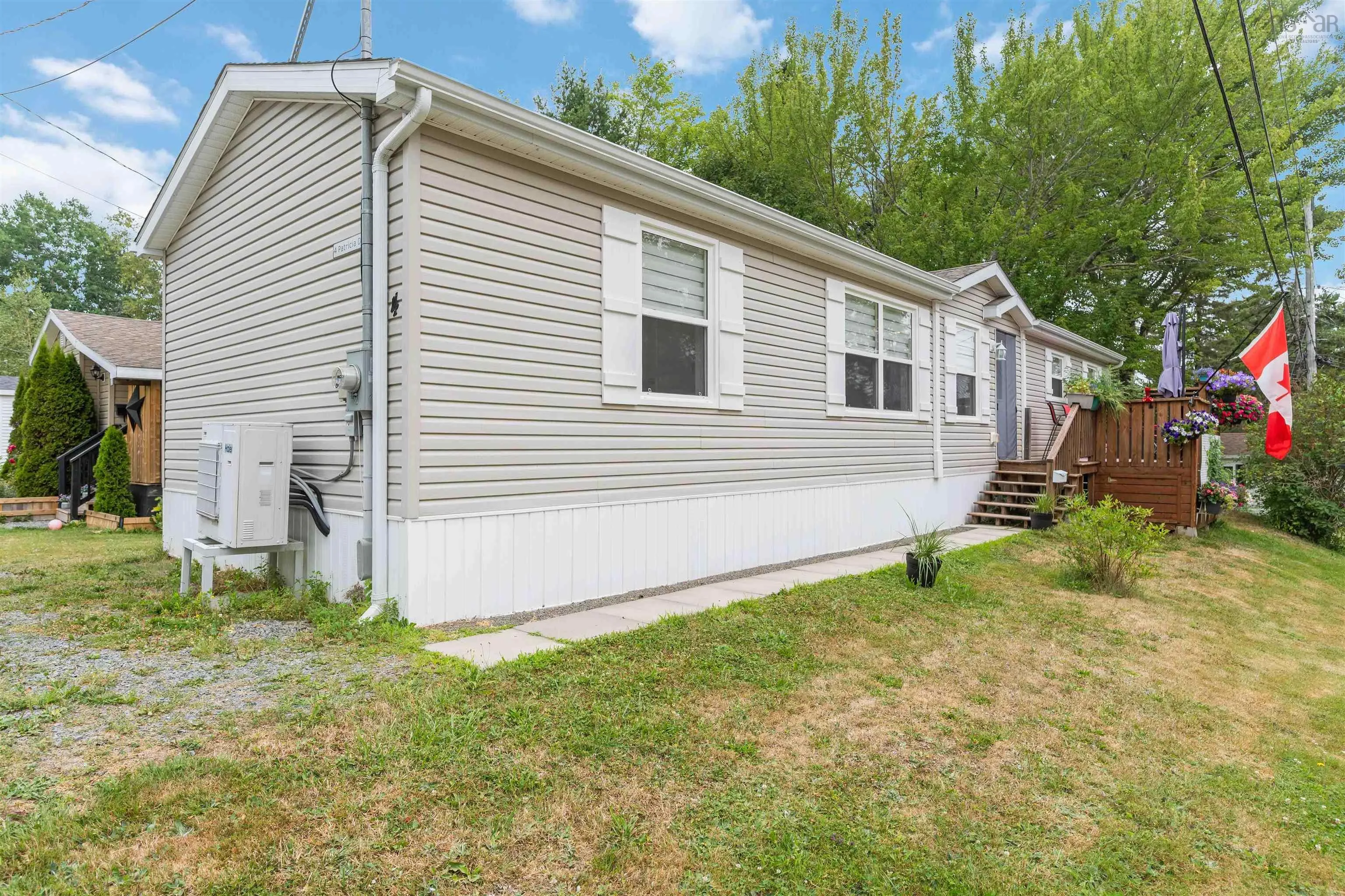 4 Patricia Drive, New Minas, NS B4N 5N3, 2 Bedrooms Bedrooms, ,2 BathroomsBathrooms,Residential,For Sale,Patricia,202519344