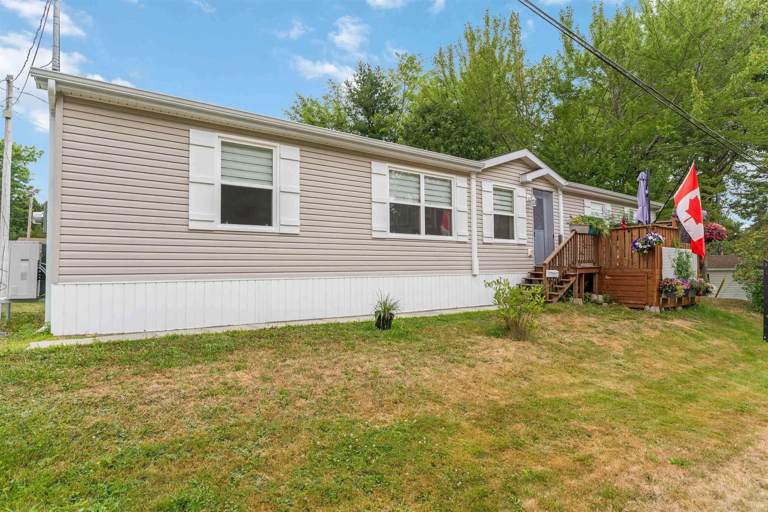 4 Patricia Drive, New Minas, NS B4N 5N3, 2 Bedrooms Bedrooms, ,2 BathroomsBathrooms,Residential,For Sale,Patricia,202519344