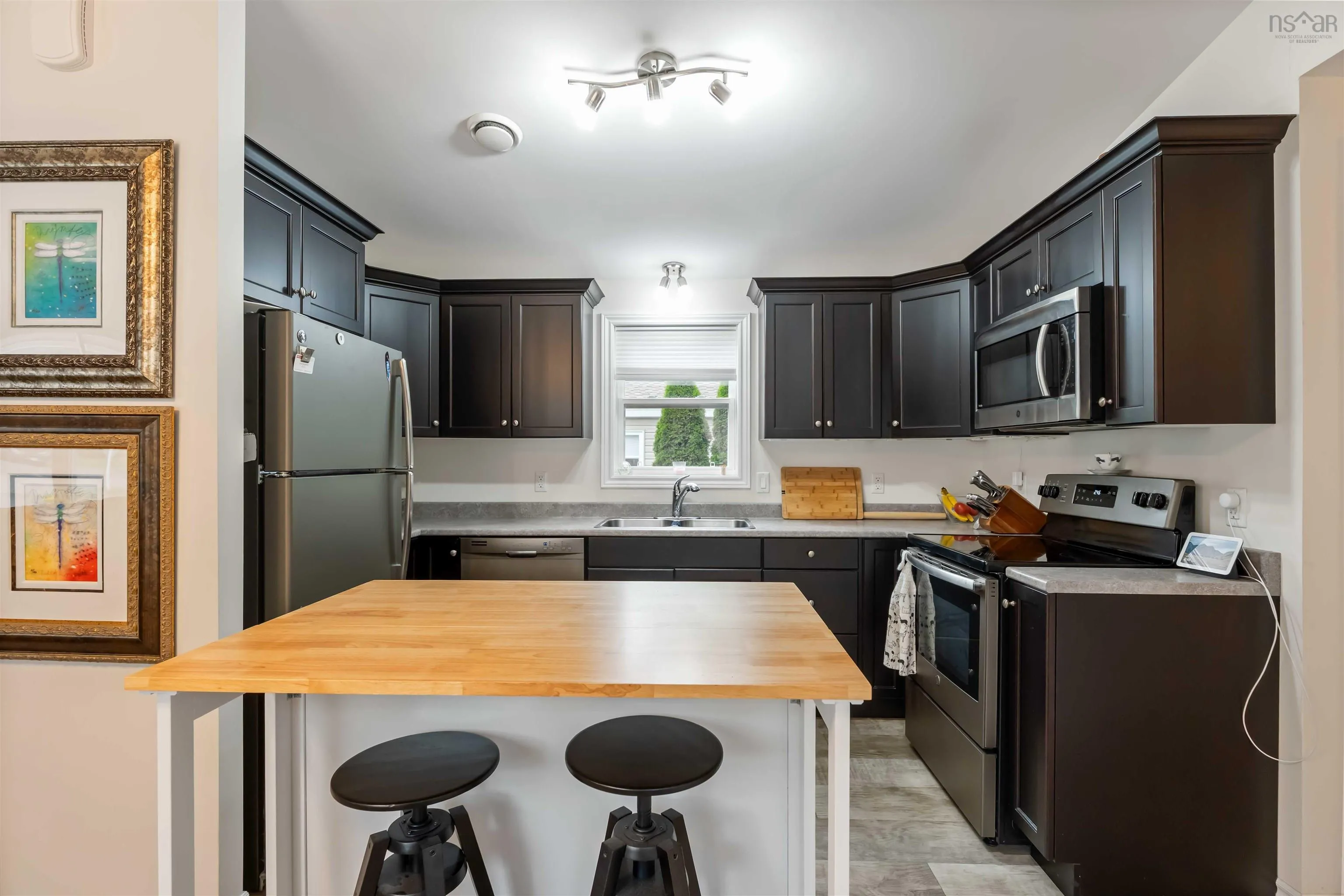 4 Patricia Drive, New Minas, NS B4N 5N3, 2 Bedrooms Bedrooms, ,2 BathroomsBathrooms,Residential,For Sale,Patricia,202519344