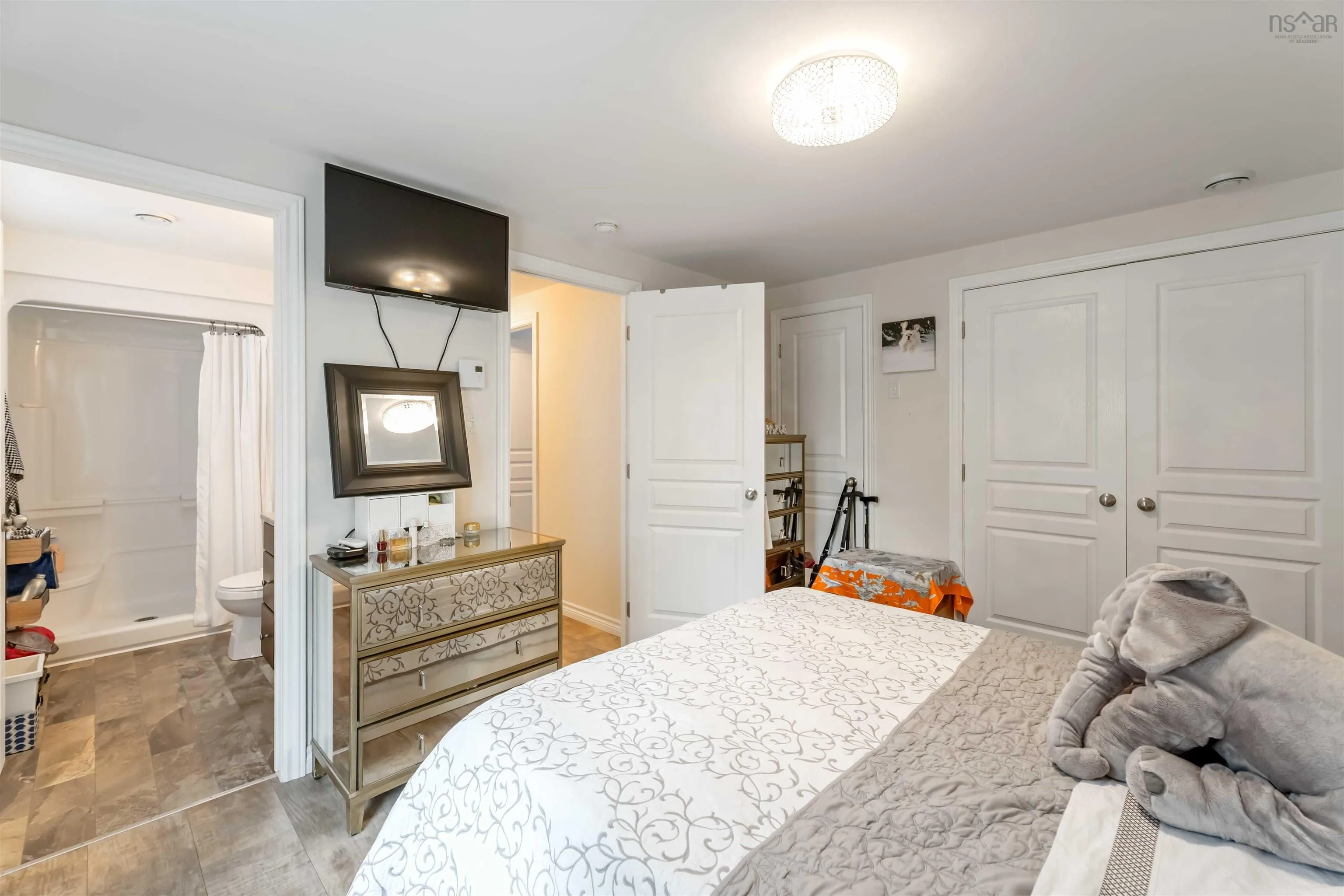 4 Patricia Drive, New Minas, NS B4N 5N3, 2 Bedrooms Bedrooms, ,2 BathroomsBathrooms,Residential,For Sale,Patricia,202519344