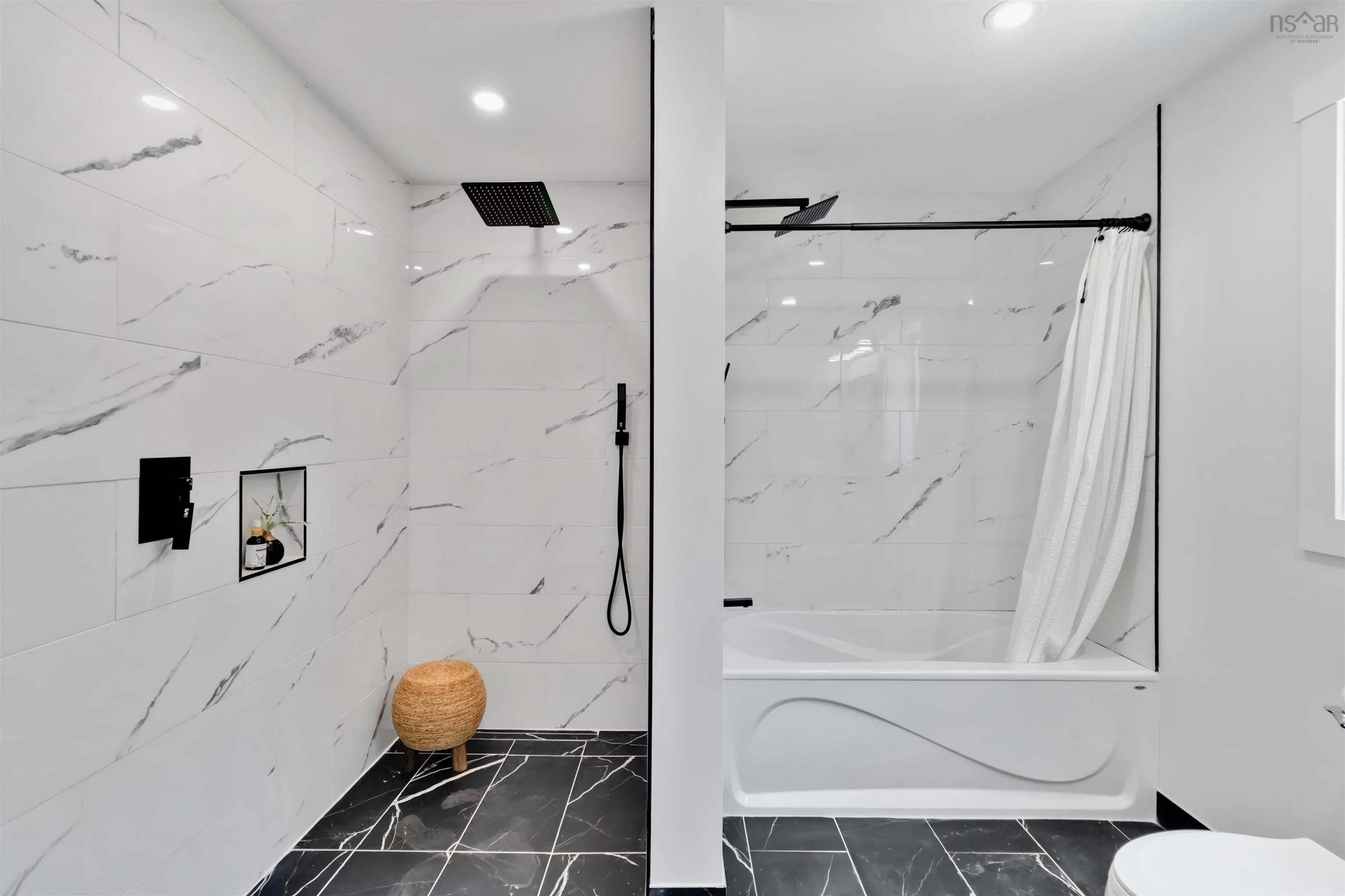 18 Compass Cove Court, Fox Point Ns B0j 1t0, 1 Bedroom Bedrooms, ,3 BathroomsBathrooms,Residential,For Sale,Compass Cove,202503900