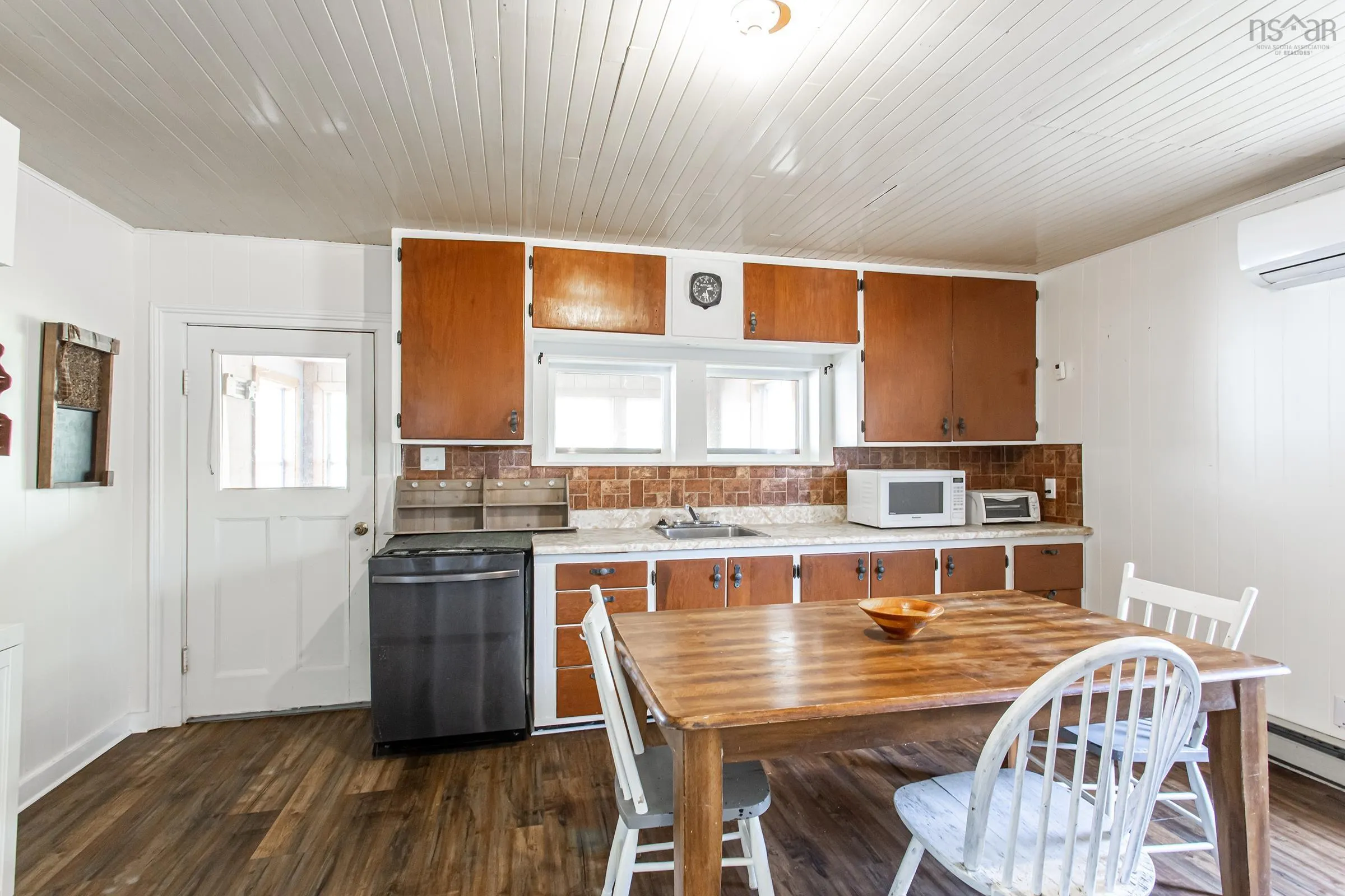 1361 River Road, Bear River Ns B0s 1b0, 5 Bedrooms Bedrooms, ,2 BathroomsBathrooms,Residential,For Sale,River,202510452